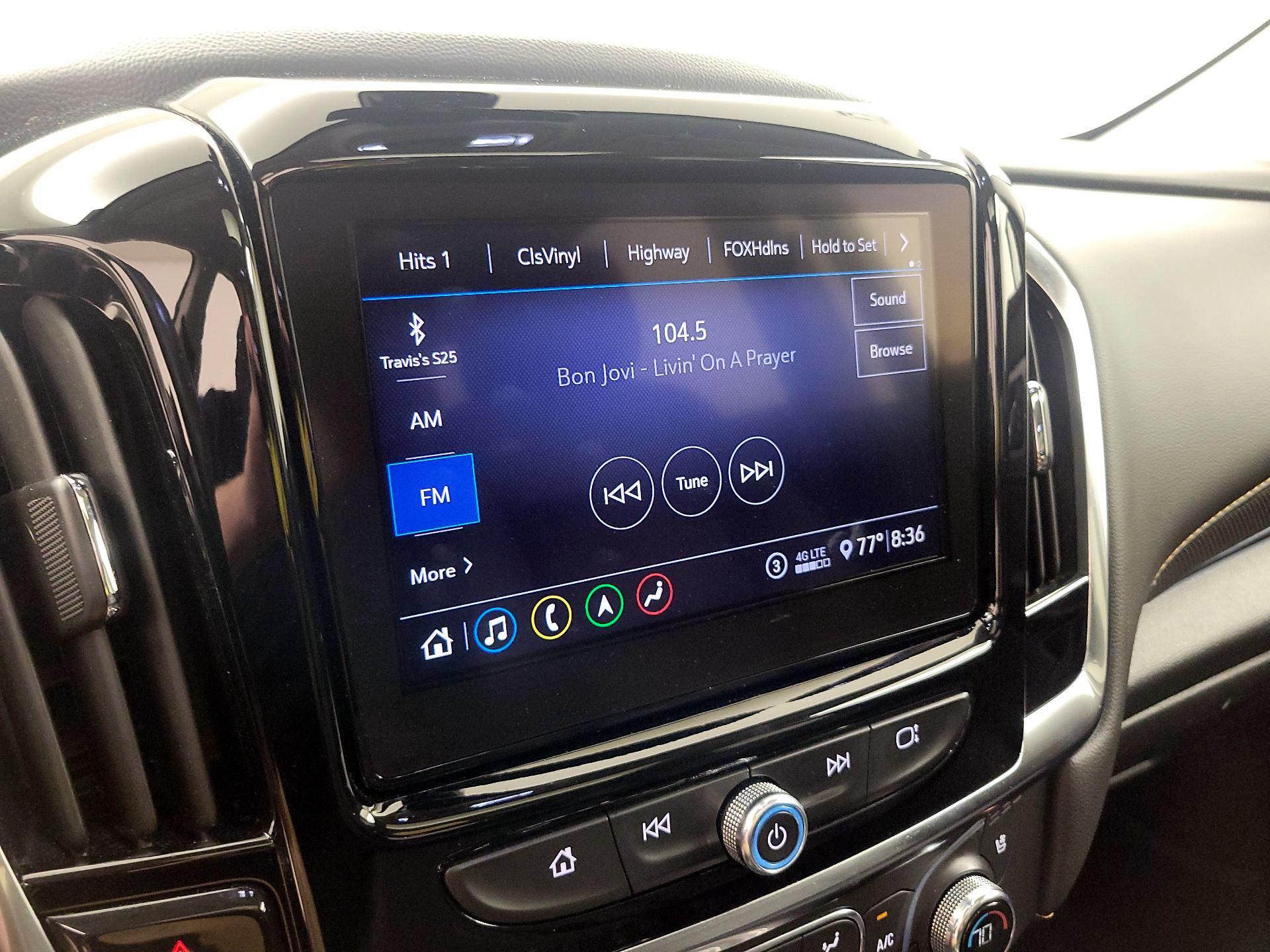 Thumbnail: 2021 Chevrolet Traverse - 16