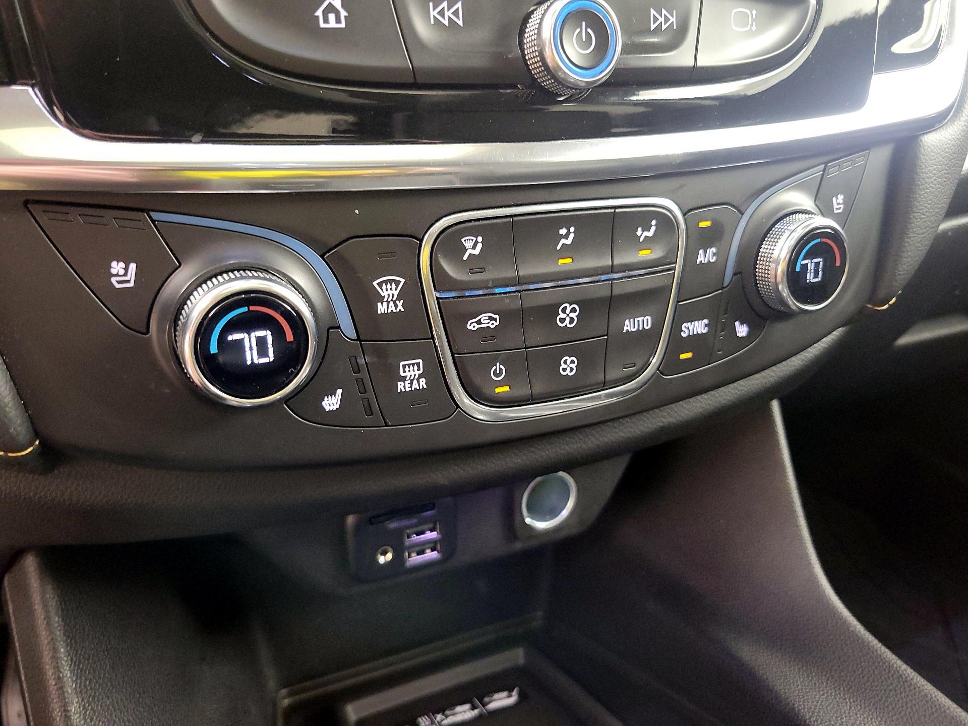 Thumbnail: 2021 Chevrolet Traverse - 17