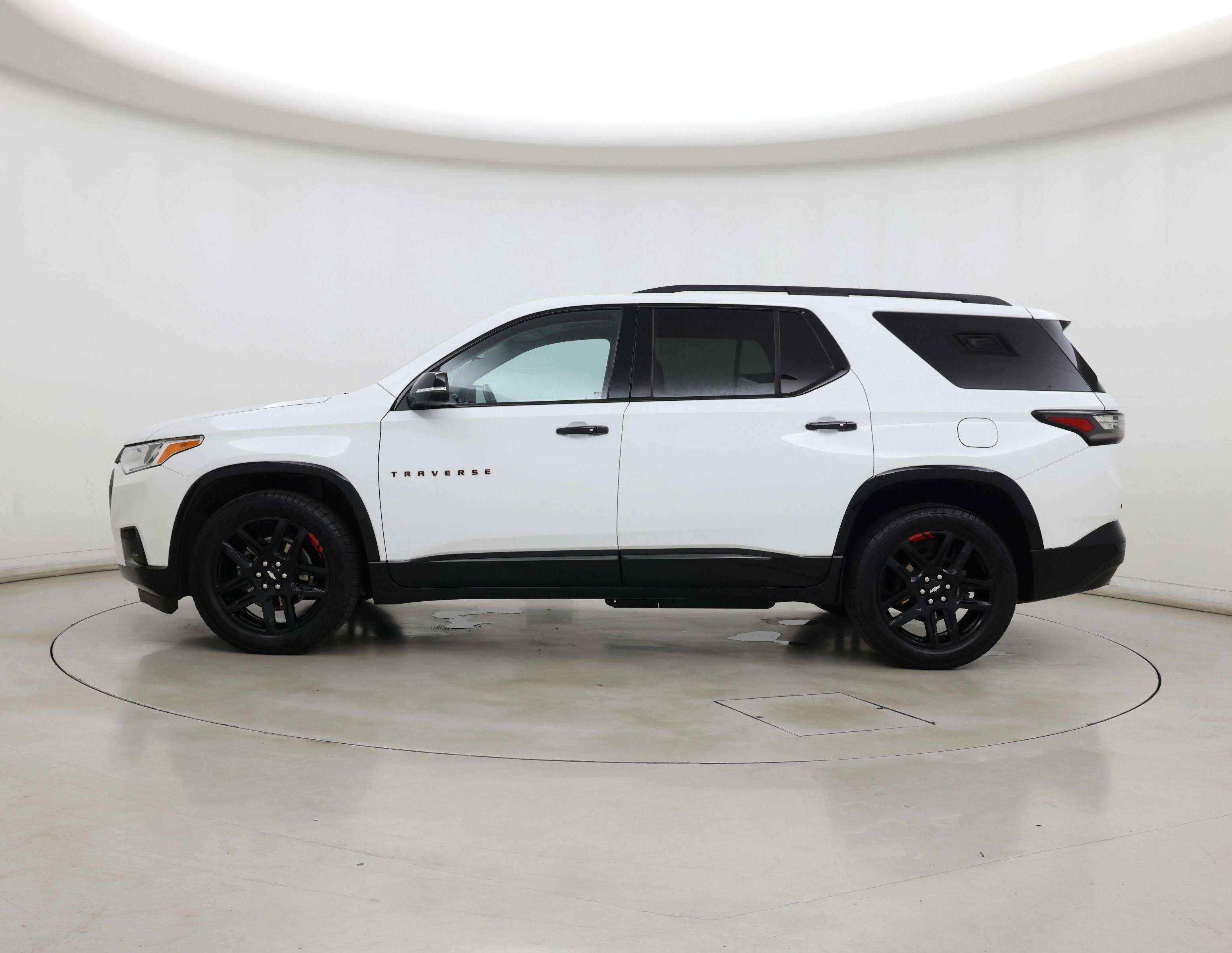 Thumbnail: 2021 Chevrolet Traverse - 3