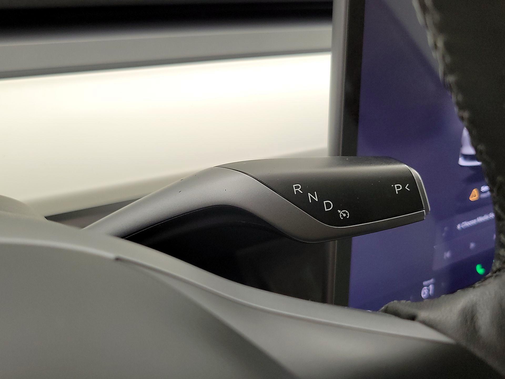 Thumbnail: 2022 Tesla Model 3 - 17
