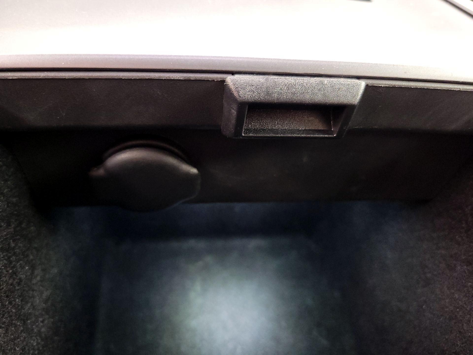 Thumbnail: 2022 Tesla Model 3 - 18