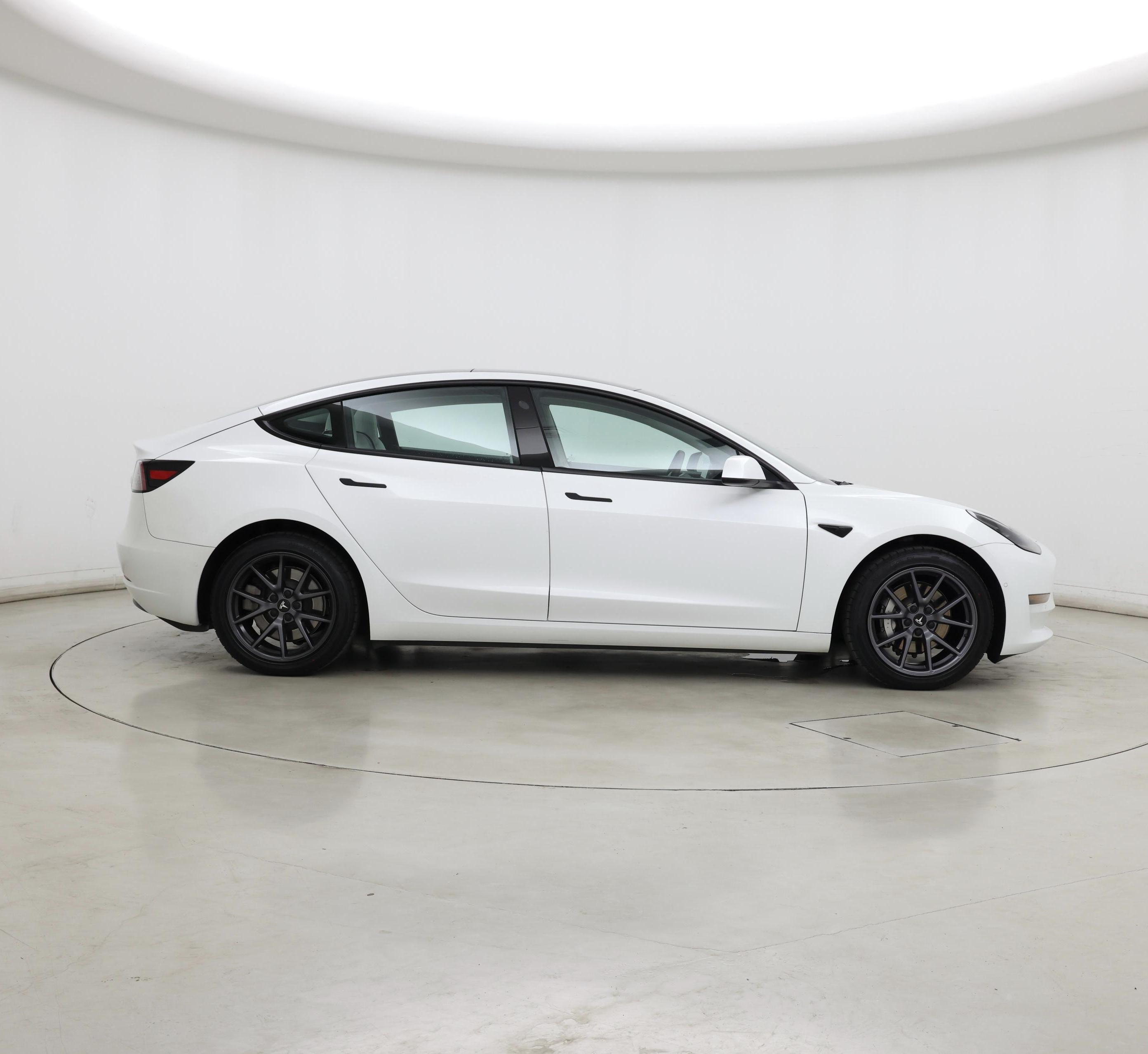Thumbnail: 2022 Tesla Model 3 - 7