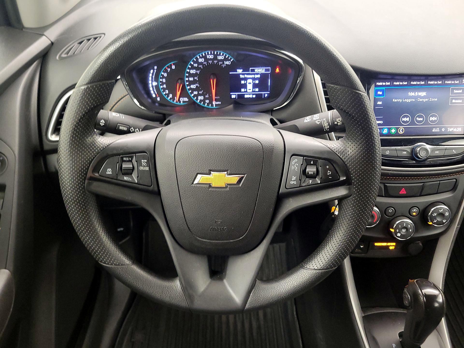 Thumbnail: 2020 Chevrolet Trax - 10
