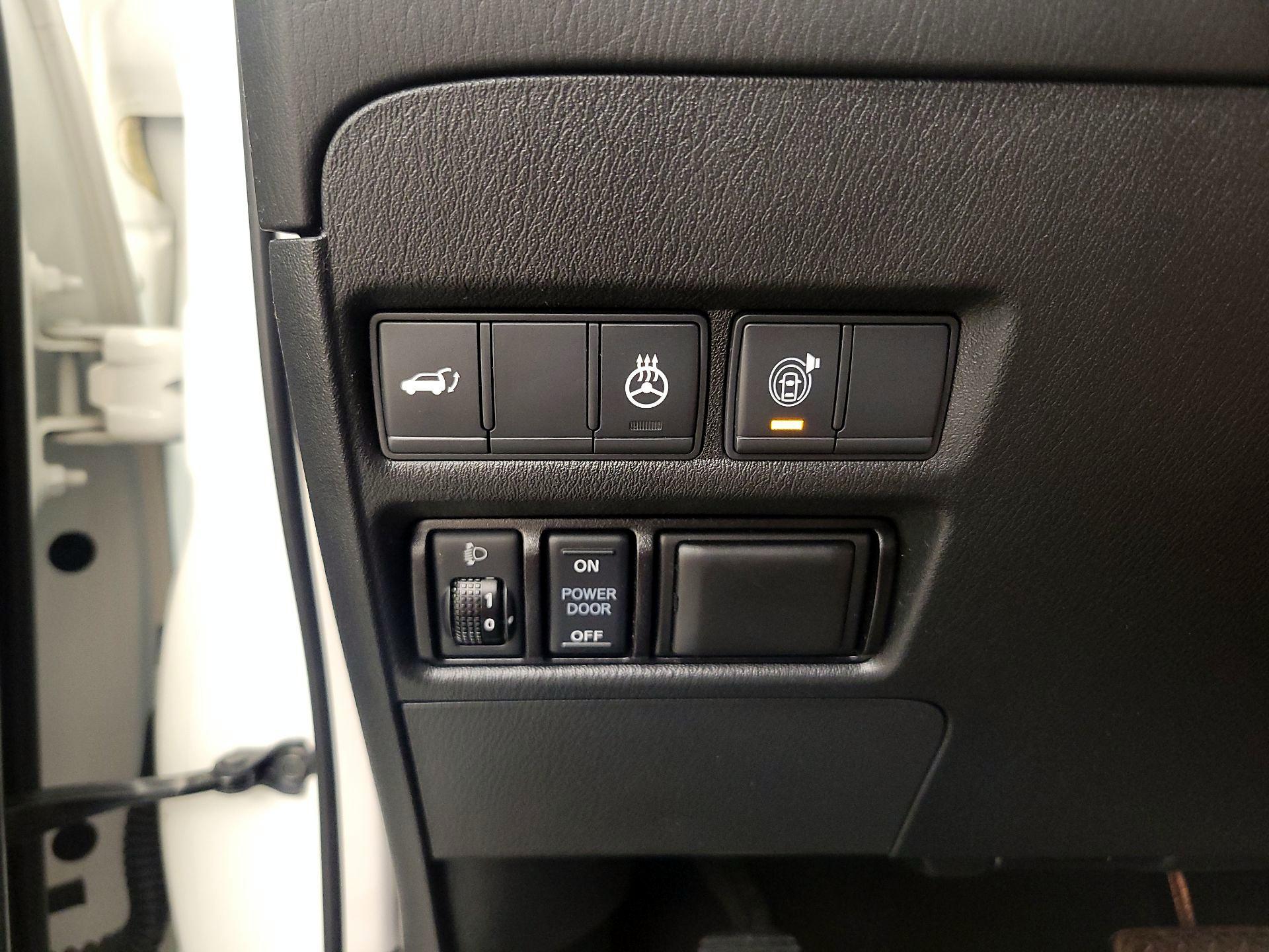 Thumbnail: 2018 Nissan Armada - 13