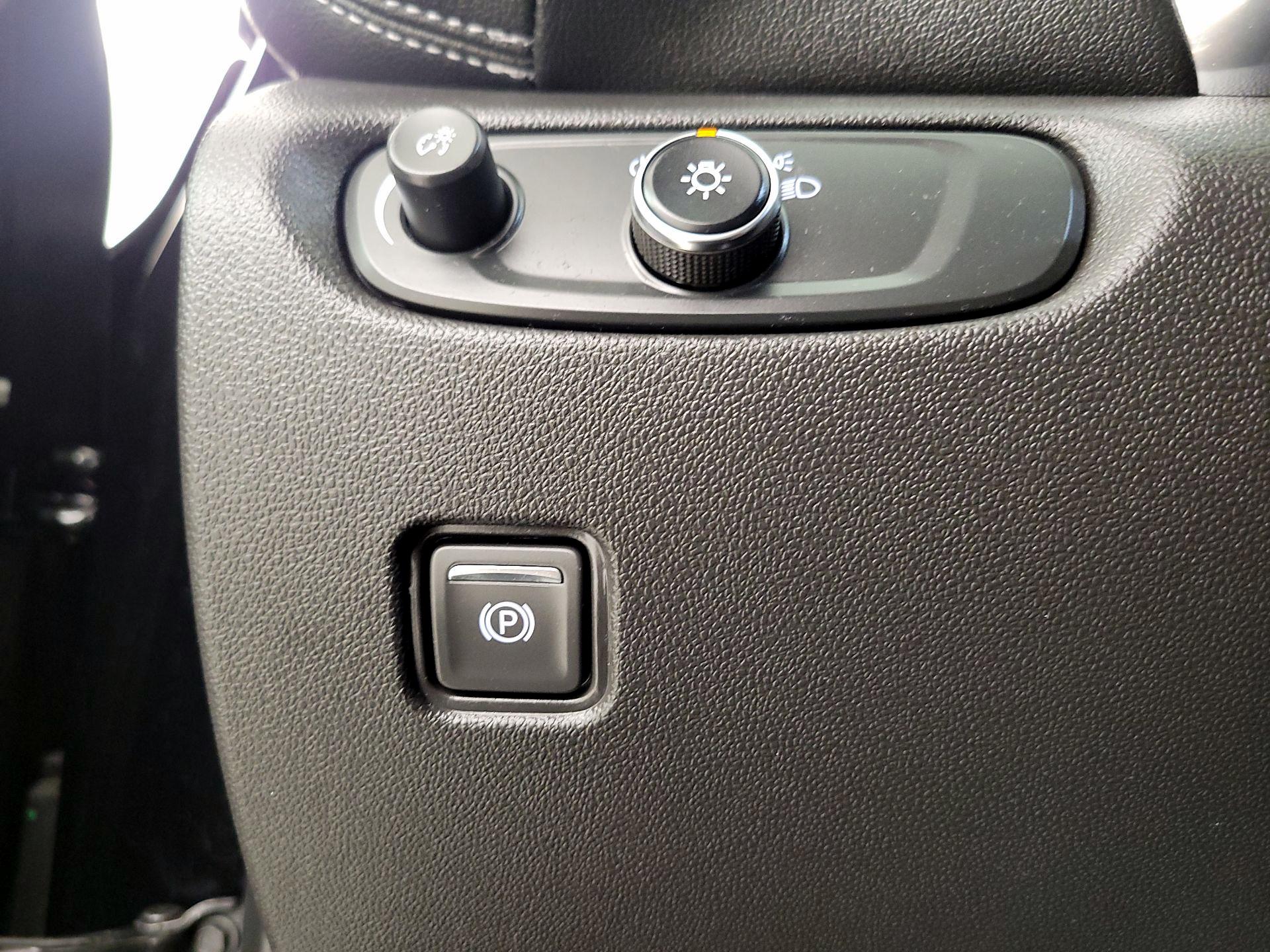 Thumbnail: 2023 Chevrolet Blazer - 13