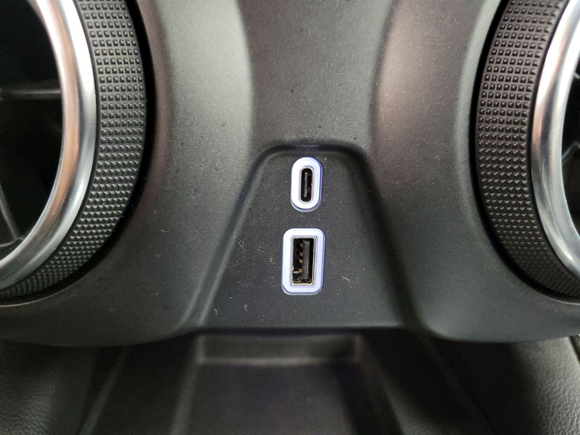 Thumbnail: 2023 Chevrolet Blazer - 18