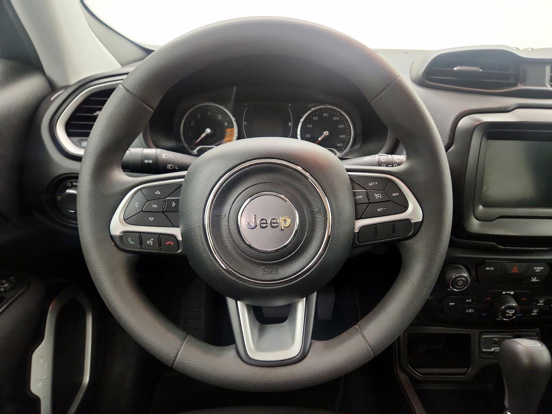 Thumbnail: 2021 Jeep Renegade - 10