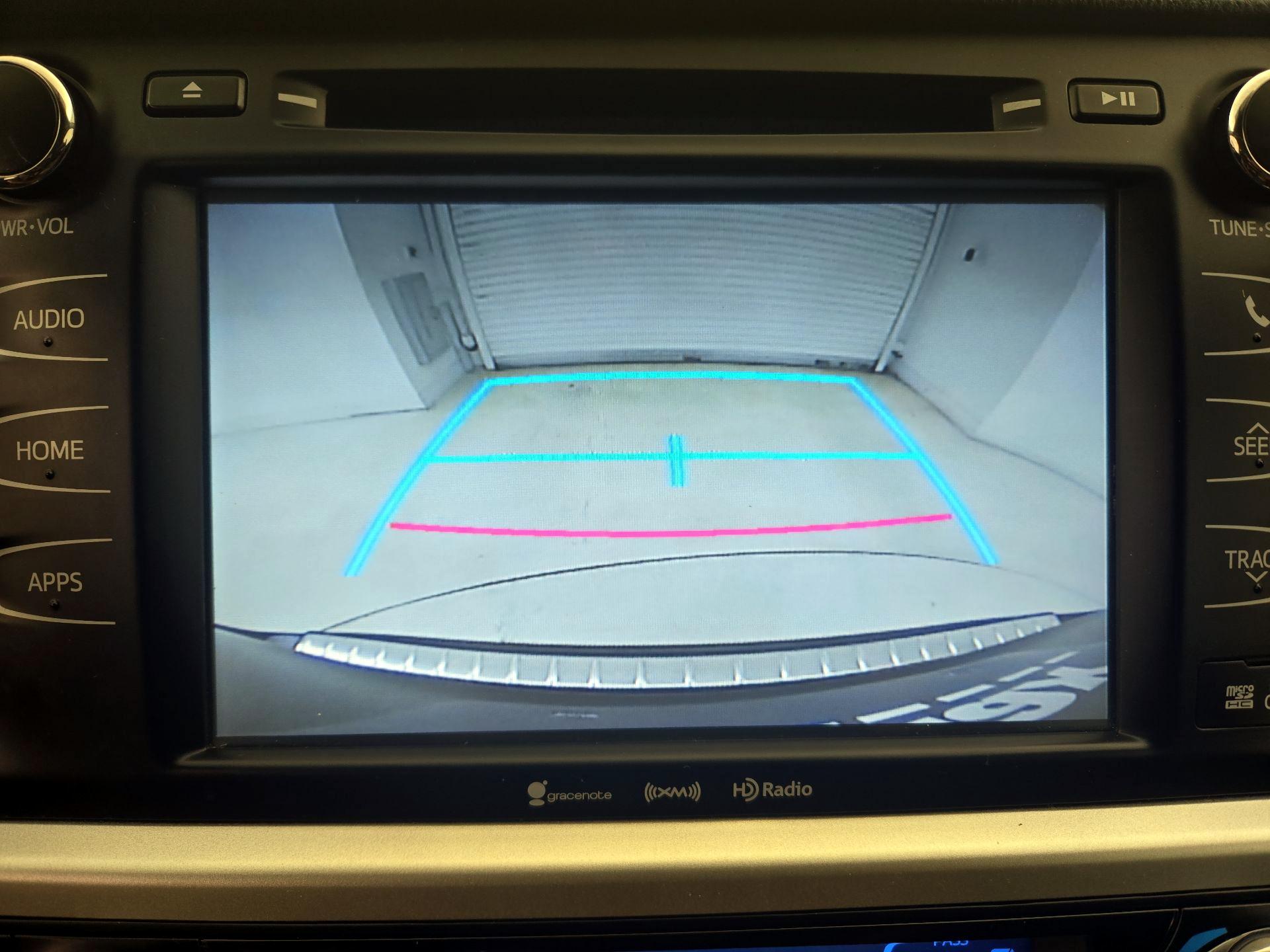 Thumbnail: 2016 Toyota Highlander - 15