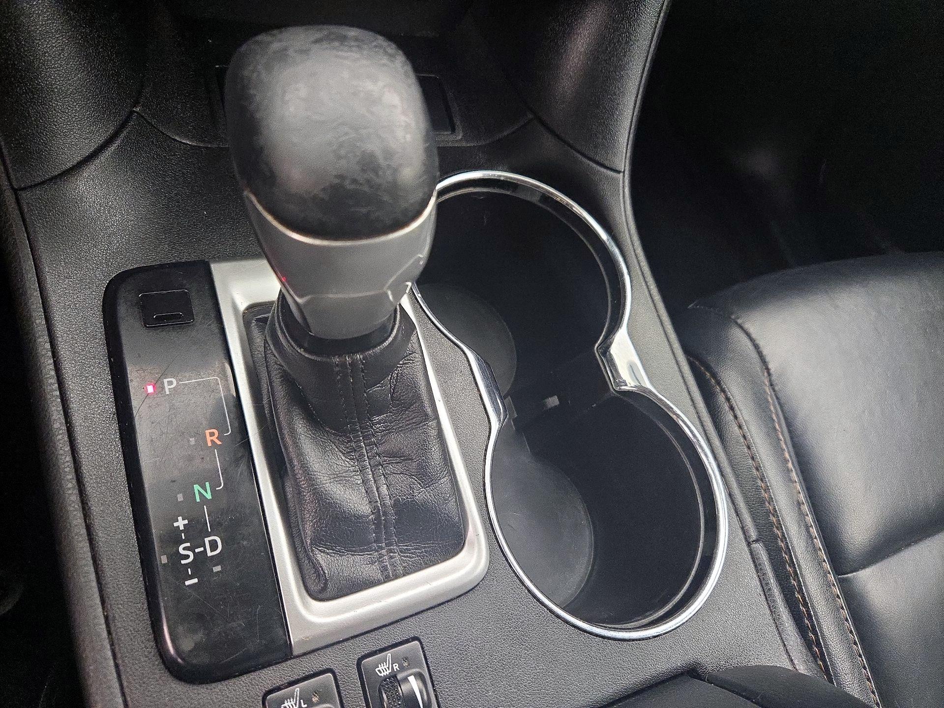 Thumbnail: 2016 Toyota Highlander - 18