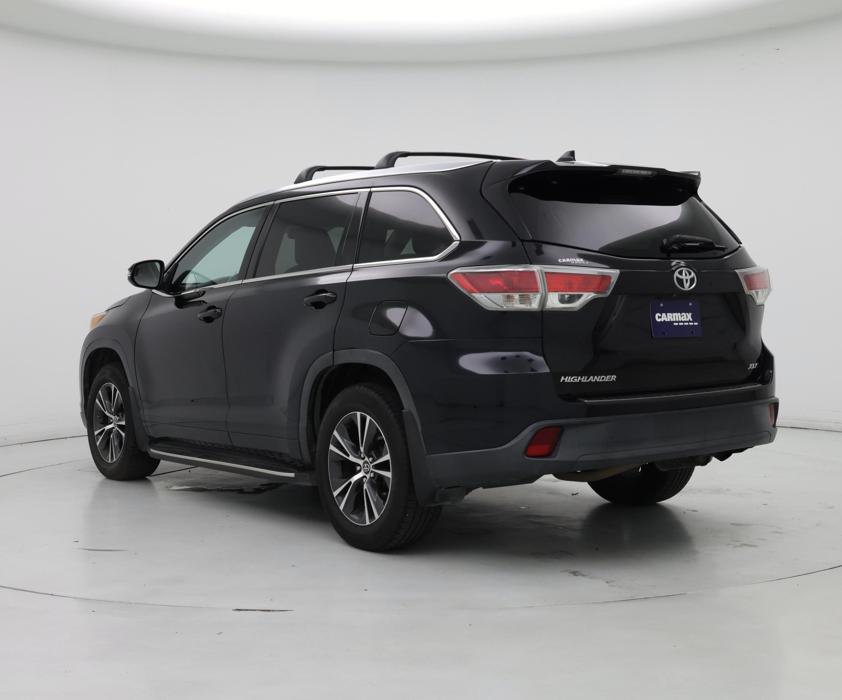 Thumbnail: 2016 Toyota Highlander - 2