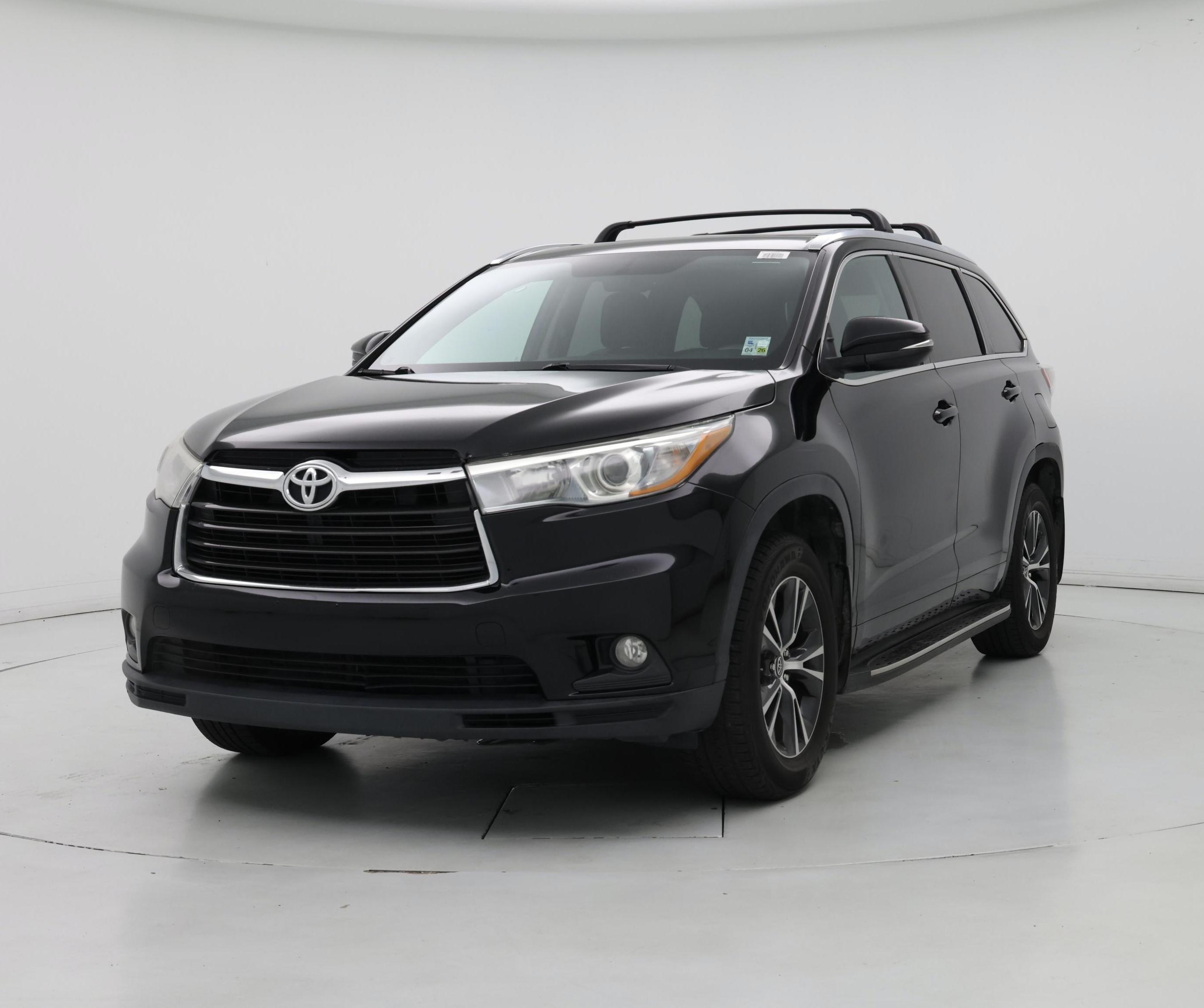 Thumbnail: 2016 Toyota Highlander - 4