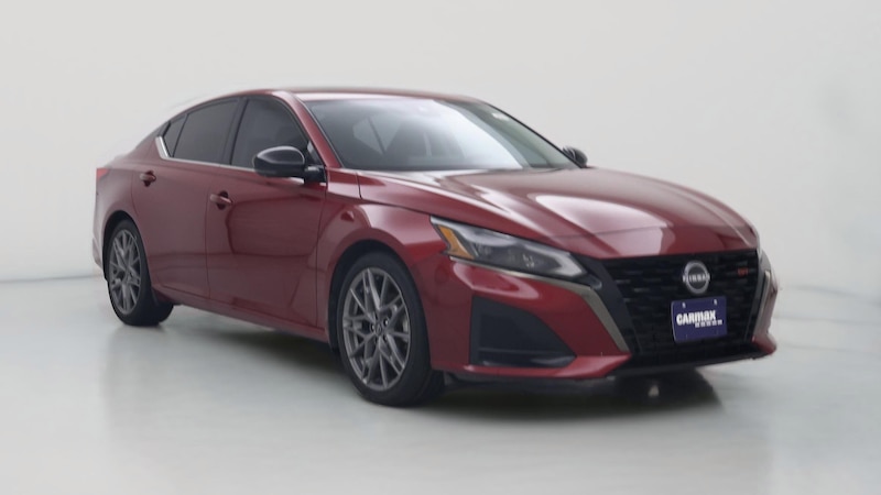 2023 Nissan Altima SR Hero Image