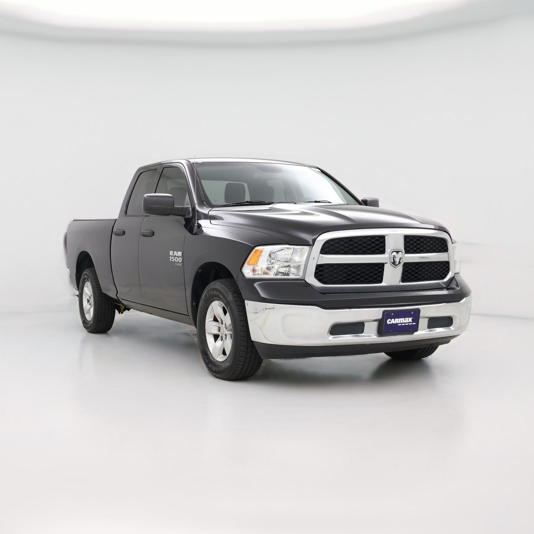 Thumbnail: 2019 RAM 1500 Classic - 1