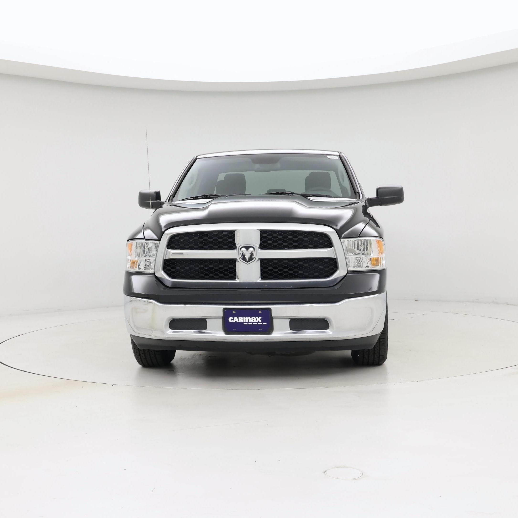 Thumbnail: 2019 RAM 1500 Classic - 5