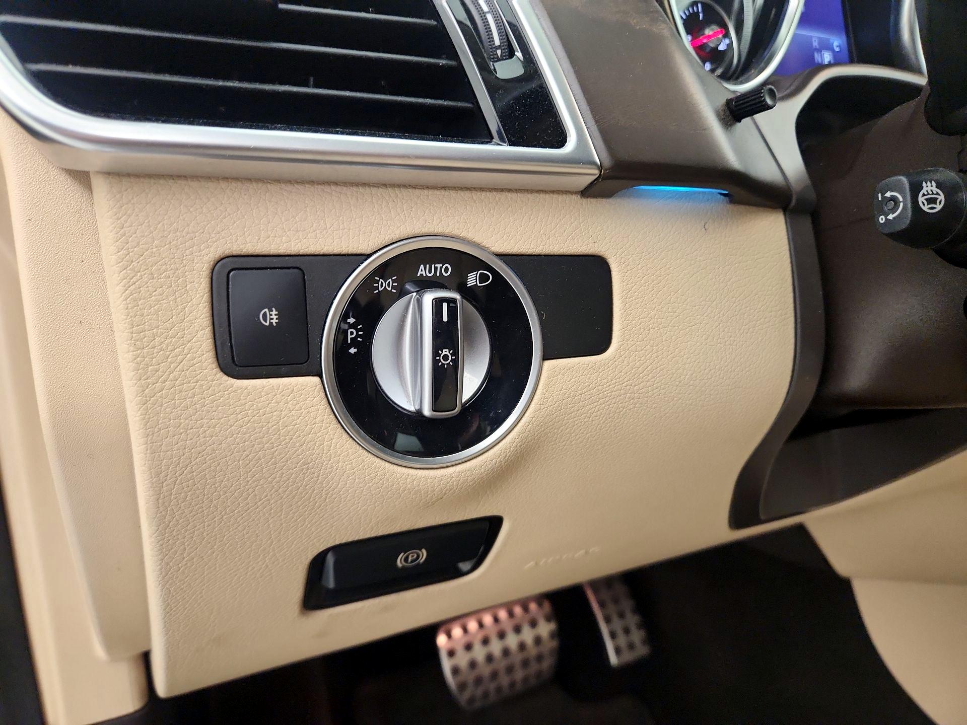 Thumbnail: 2019 Mercedes-Benz GLE - 13