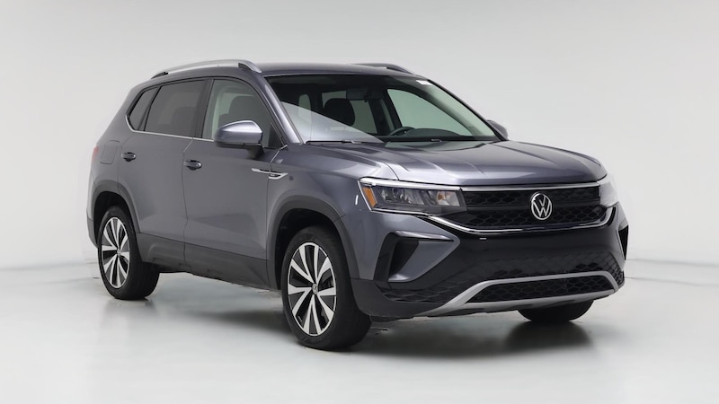 2022 Volkswagen Taos SE Hero Image