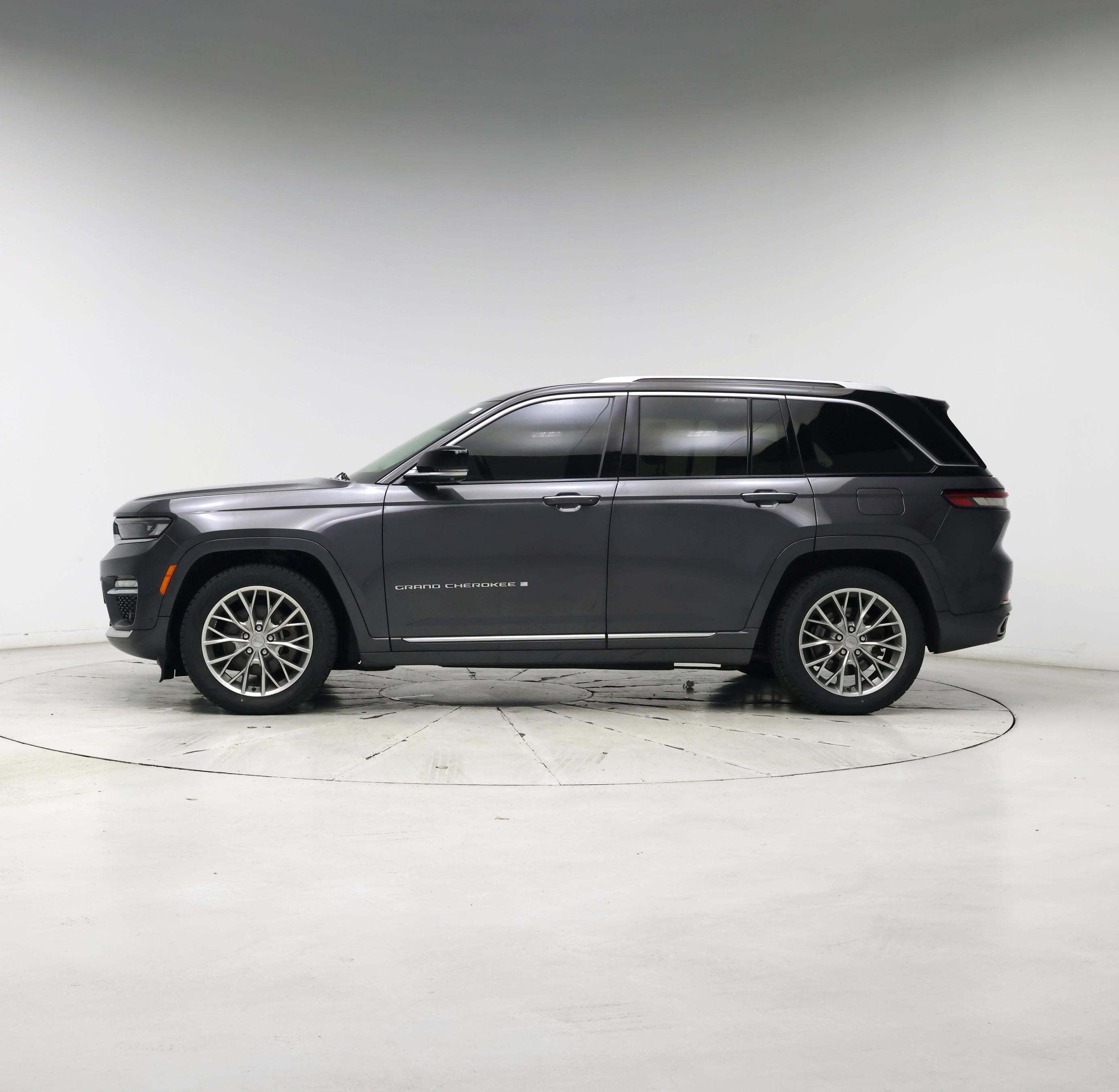Thumbnail: 2022 Jeep Grand Cherokee - 3