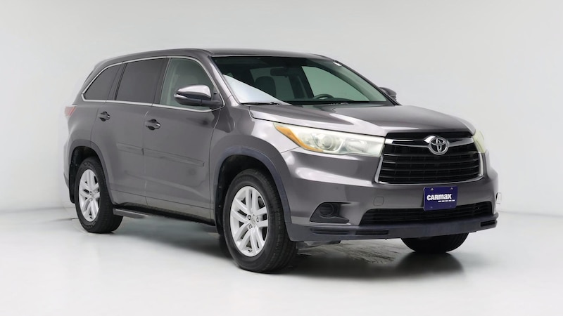 2015 Toyota Highlander LE Hero Image