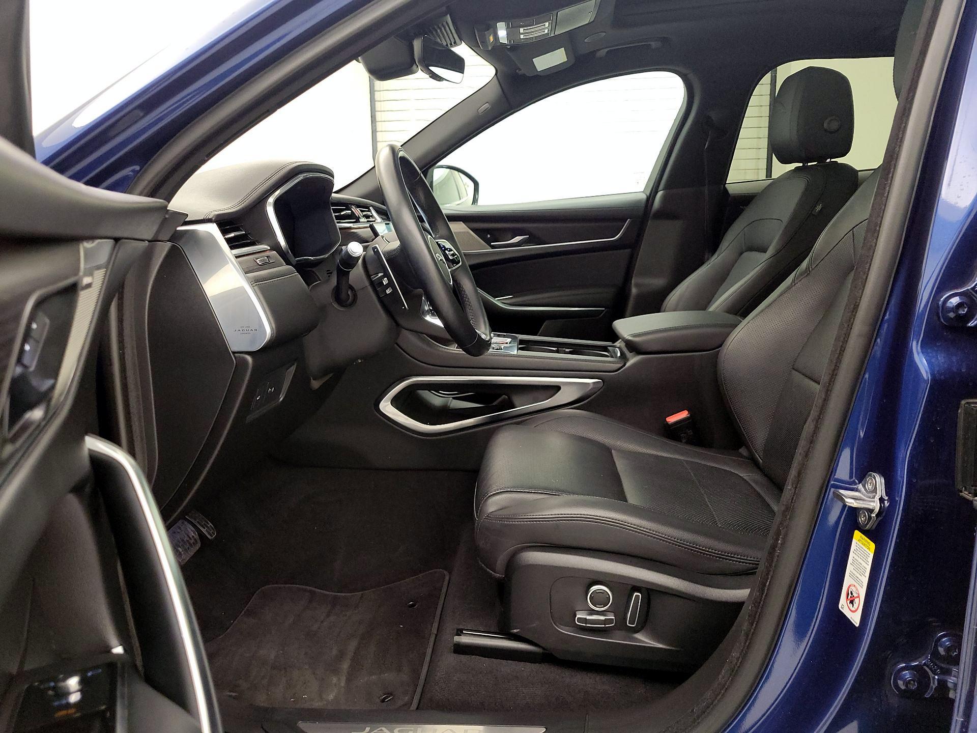 Thumbnail: 2021 Jaguar F-Pace - 11