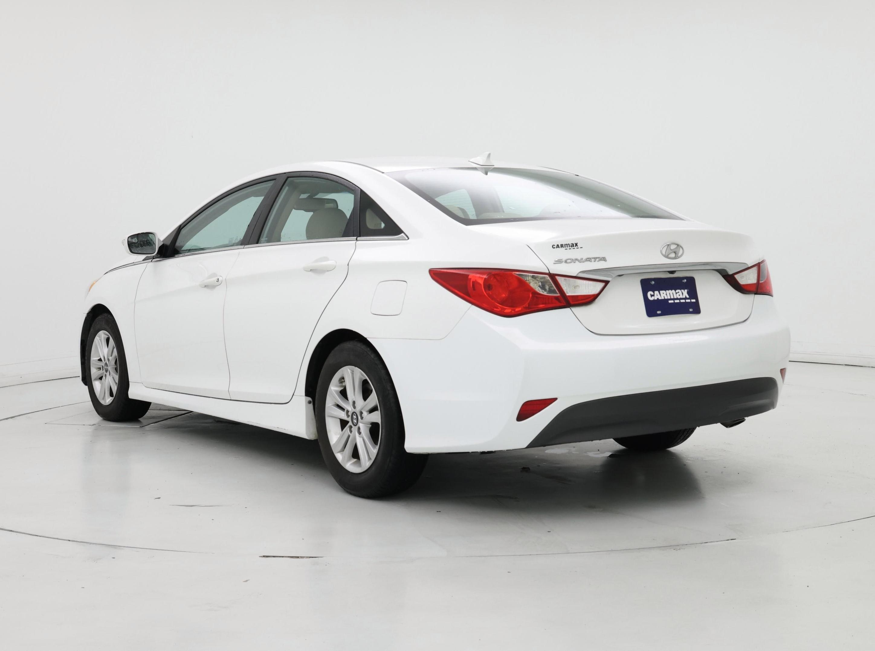 Thumbnail: 2014 Hyundai Sonata - 2