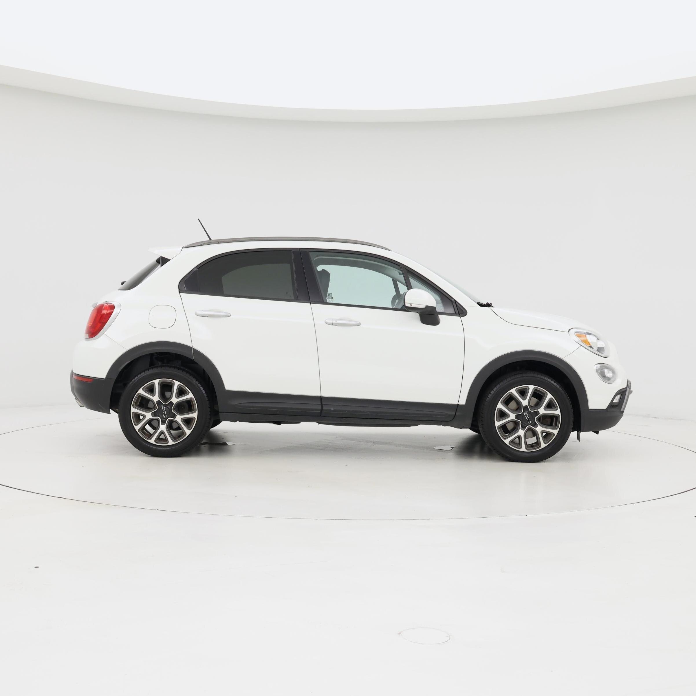 Thumbnail: 2017 Fiat 500X - 7