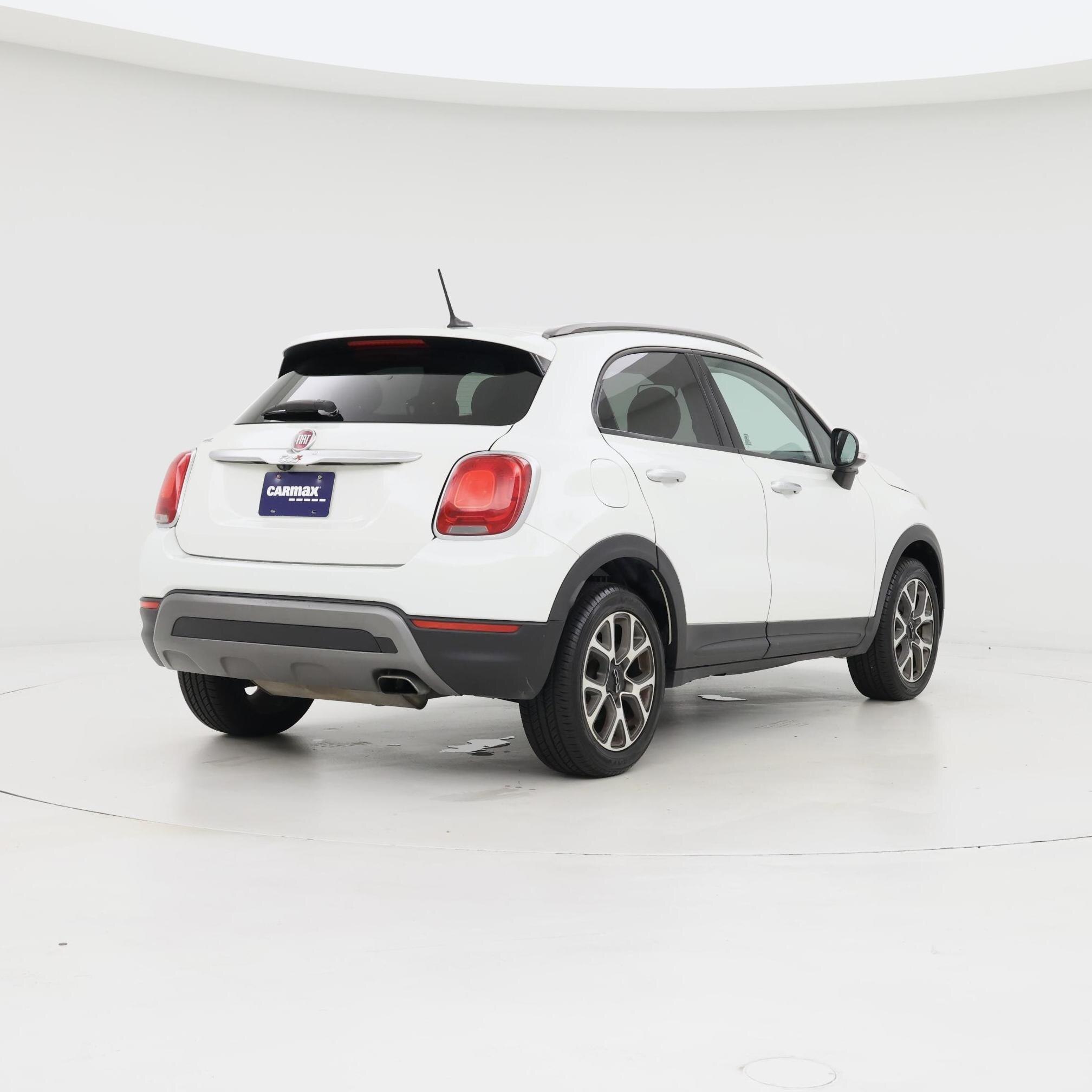 Thumbnail: 2017 Fiat 500X - 8