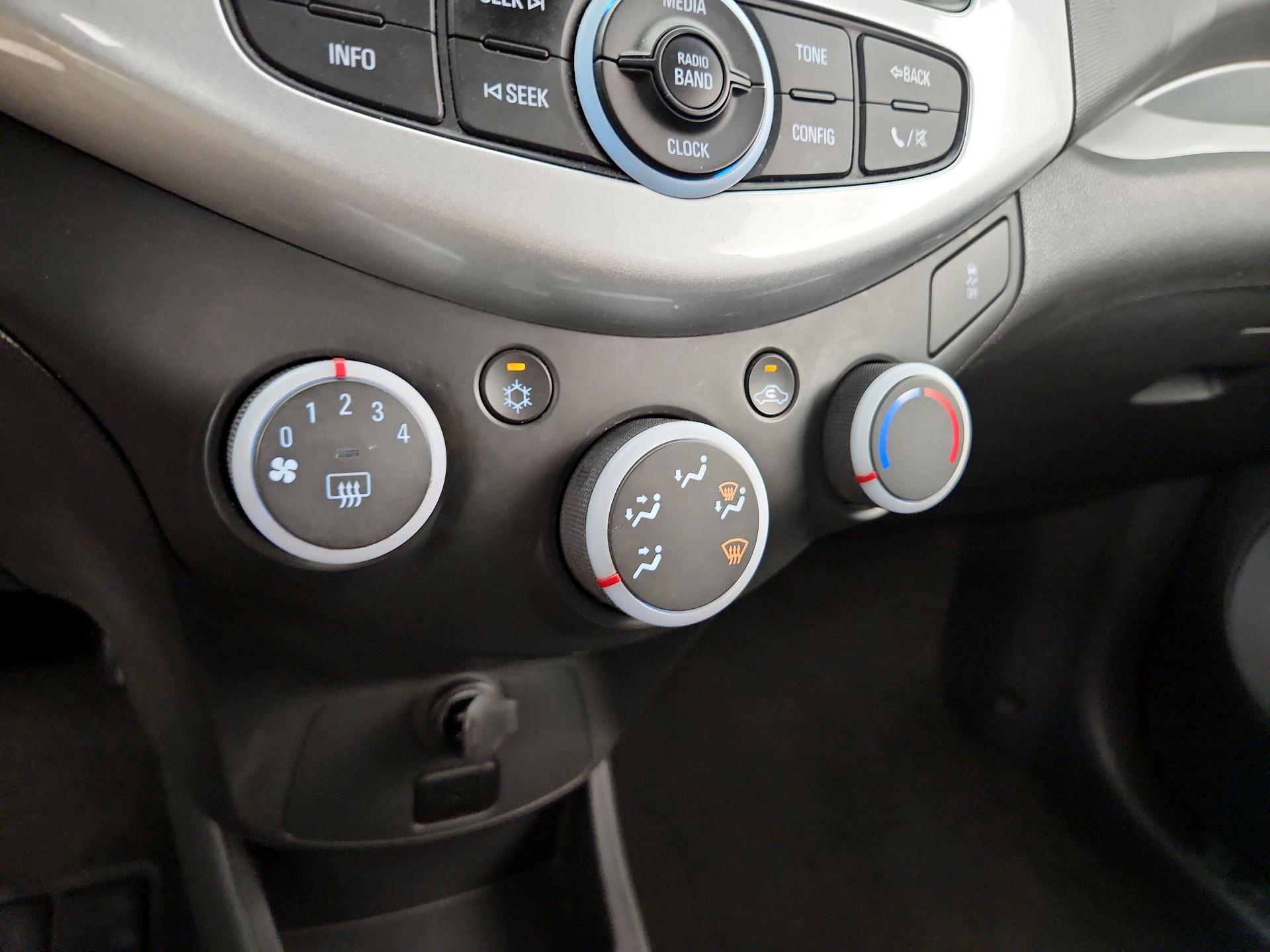 Thumbnail: 2014 Chevrolet Spark - 15