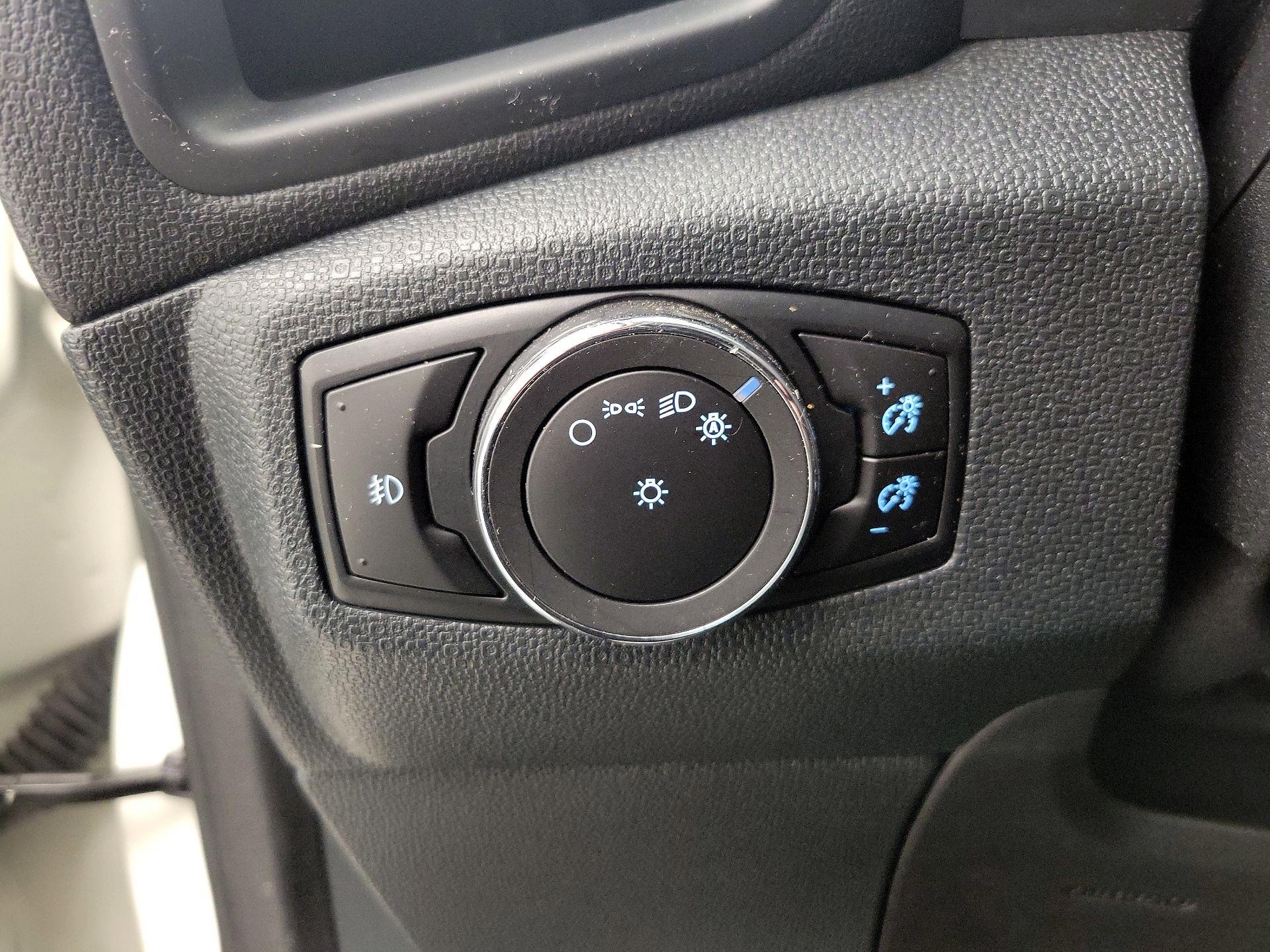 Thumbnail: 2018 Ford EcoSport - 13
