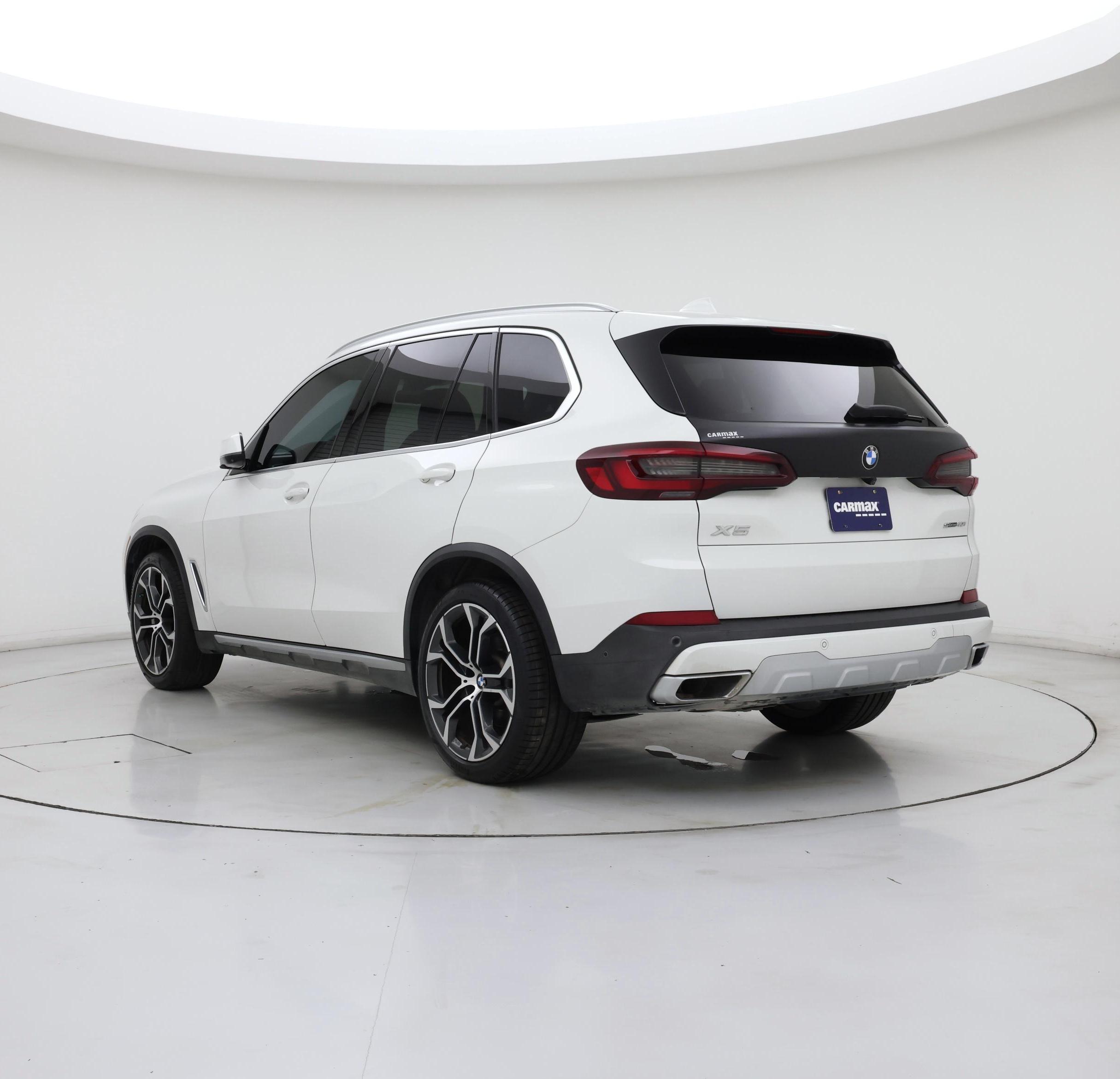 Thumbnail: 2022 BMW X5 - 2