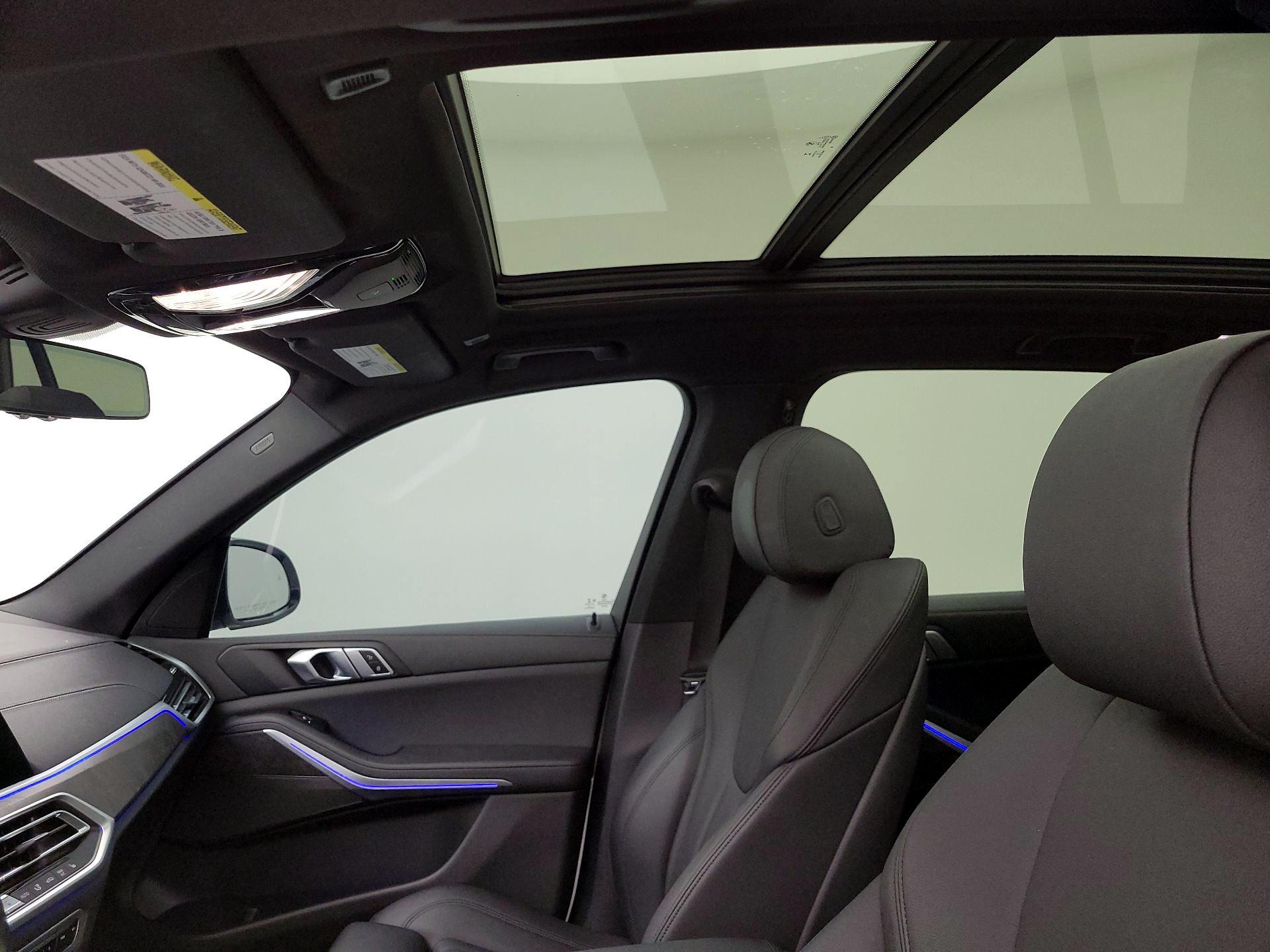 Thumbnail: 2022 BMW X5 - 20