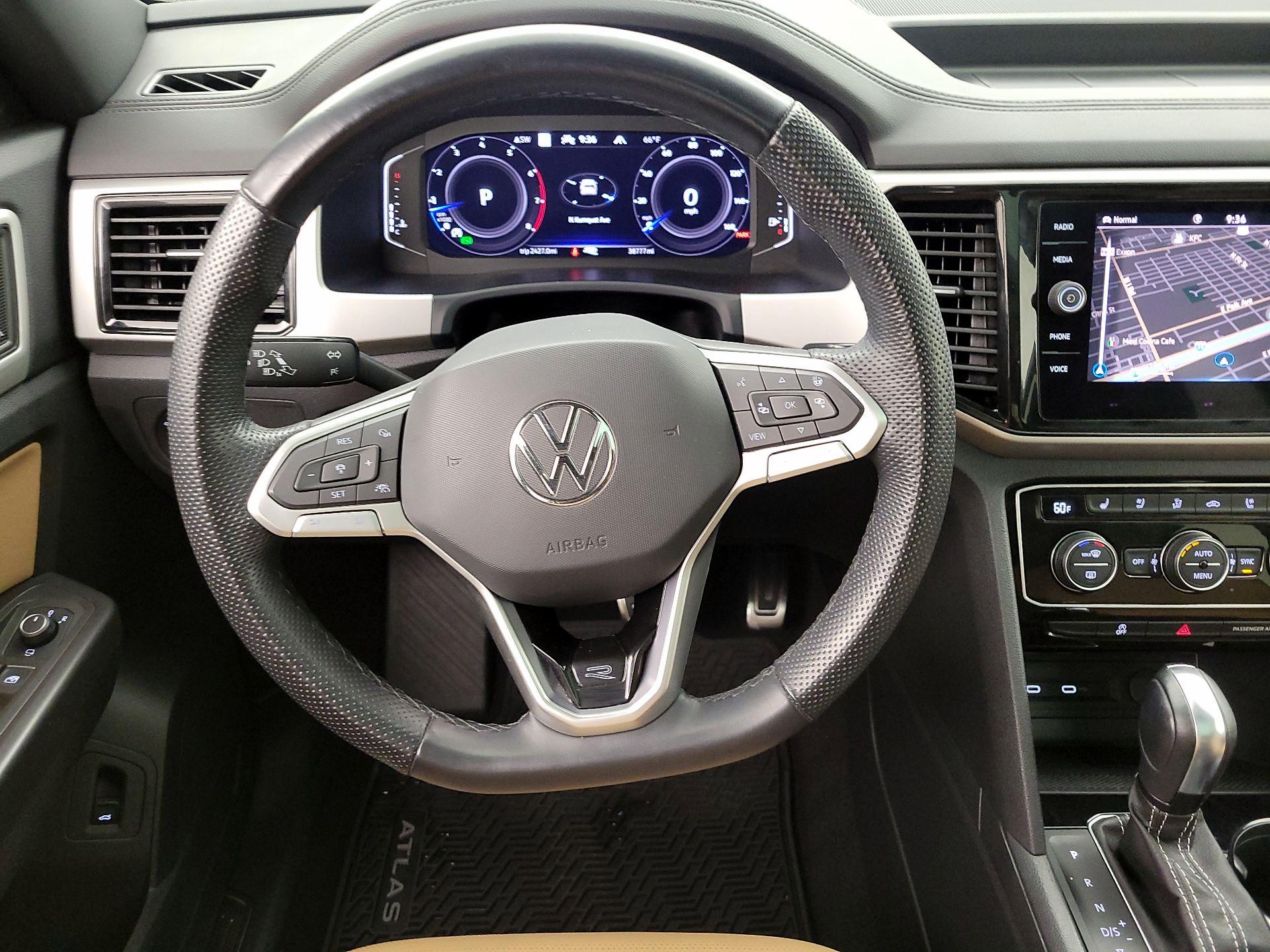 Thumbnail: 2023 Volkswagen Atlas - 10
