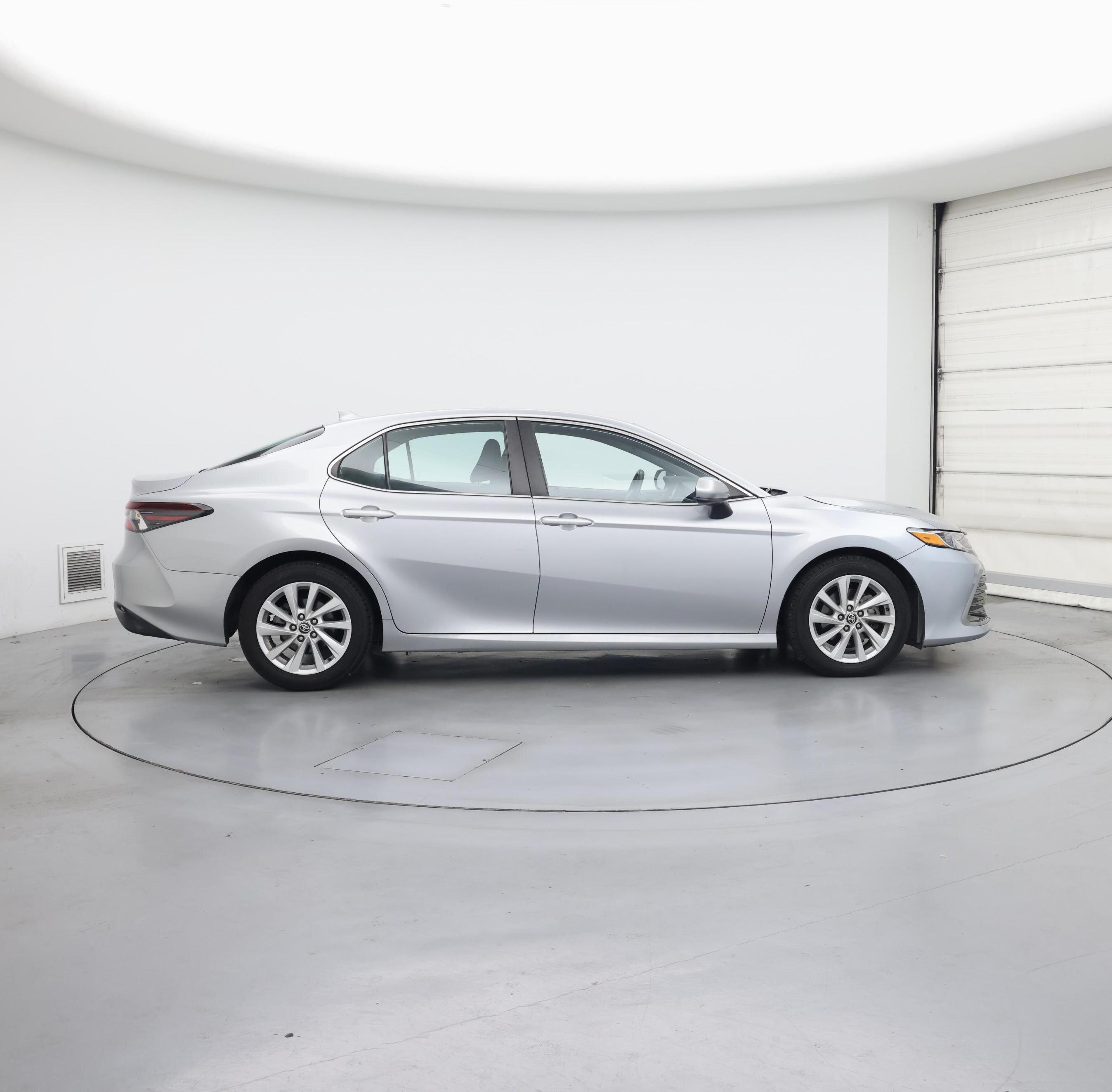 Thumbnail: 2022 Toyota Camry - 7