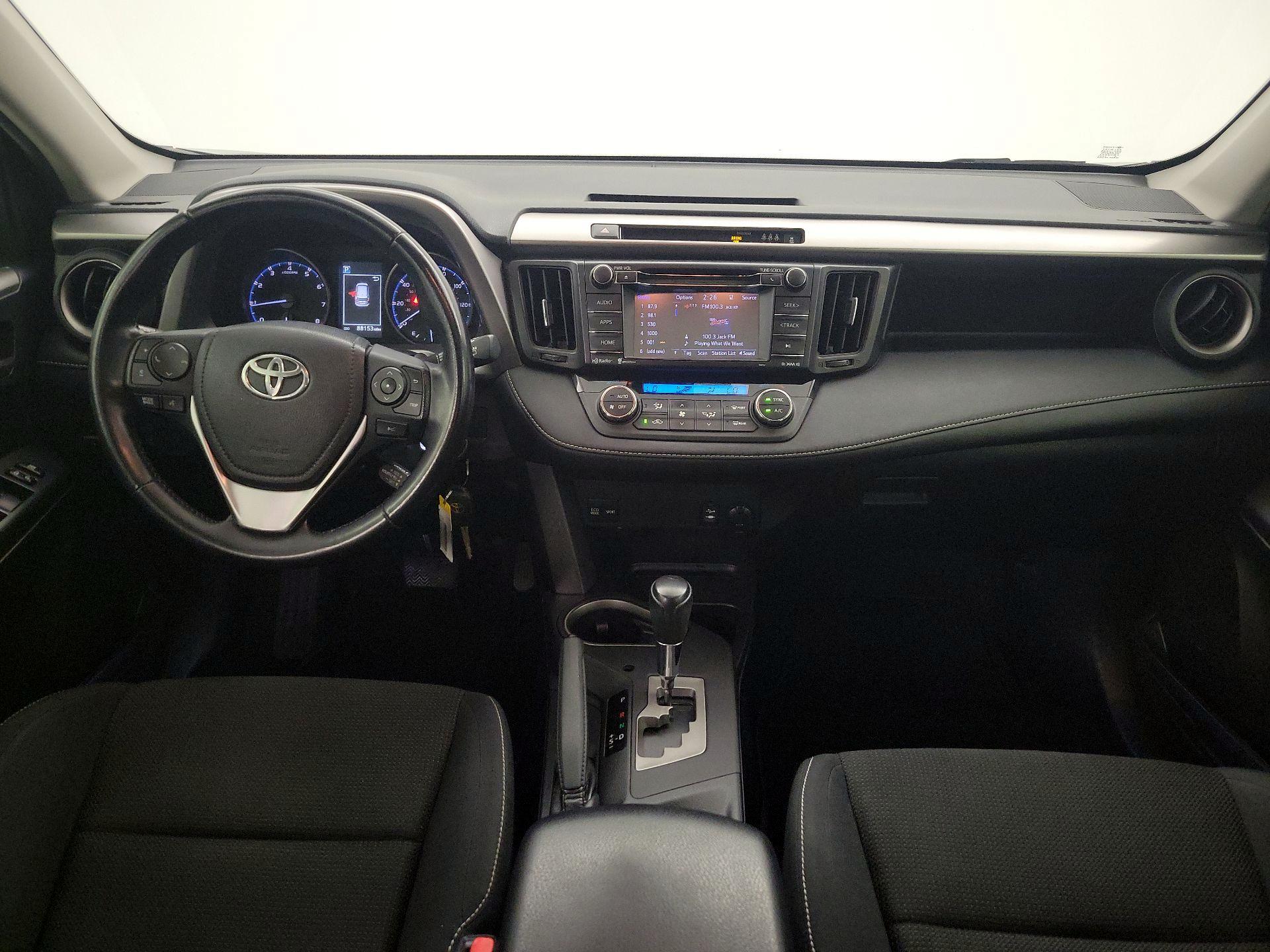 Thumbnail: 2017 Toyota RAV4 - 9