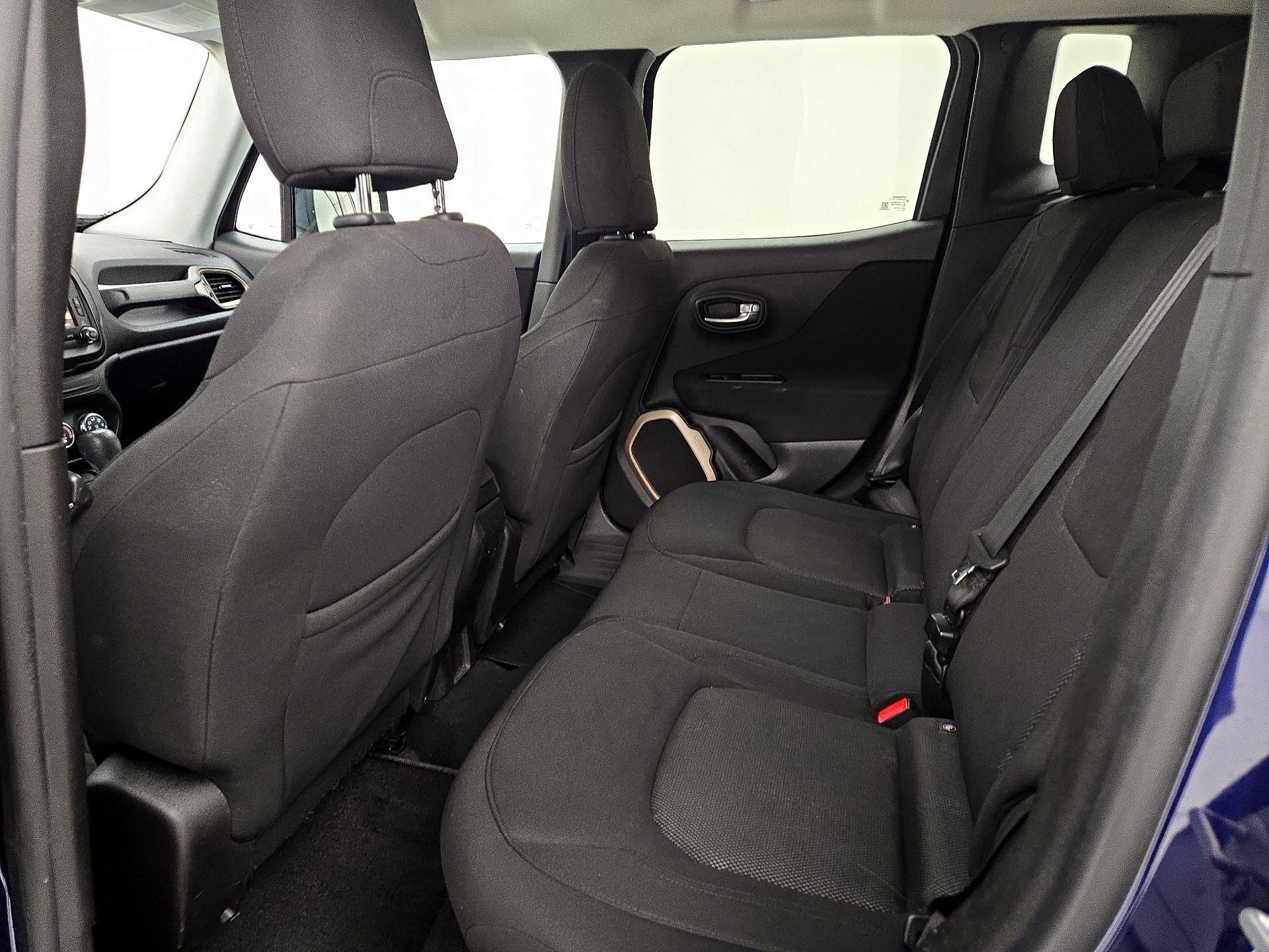 Thumbnail: 2017 Jeep Renegade - 19