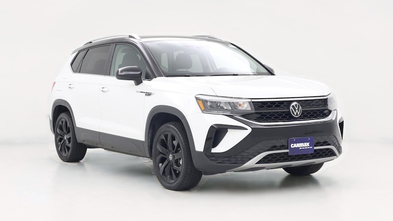 2024 Volkswagen Taos SE Hero Image