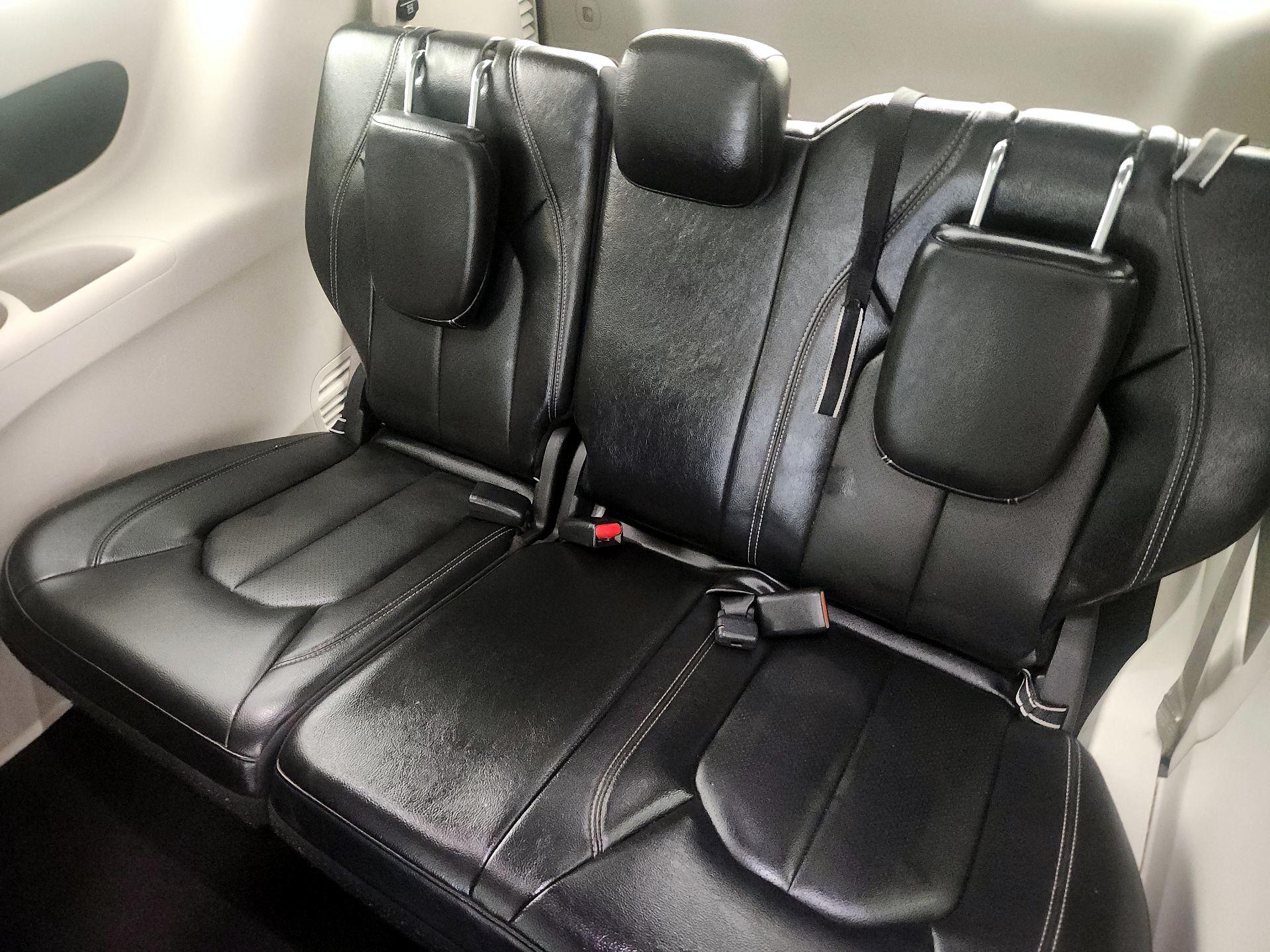 Thumbnail: 2022 Chrysler Pacifica - 20