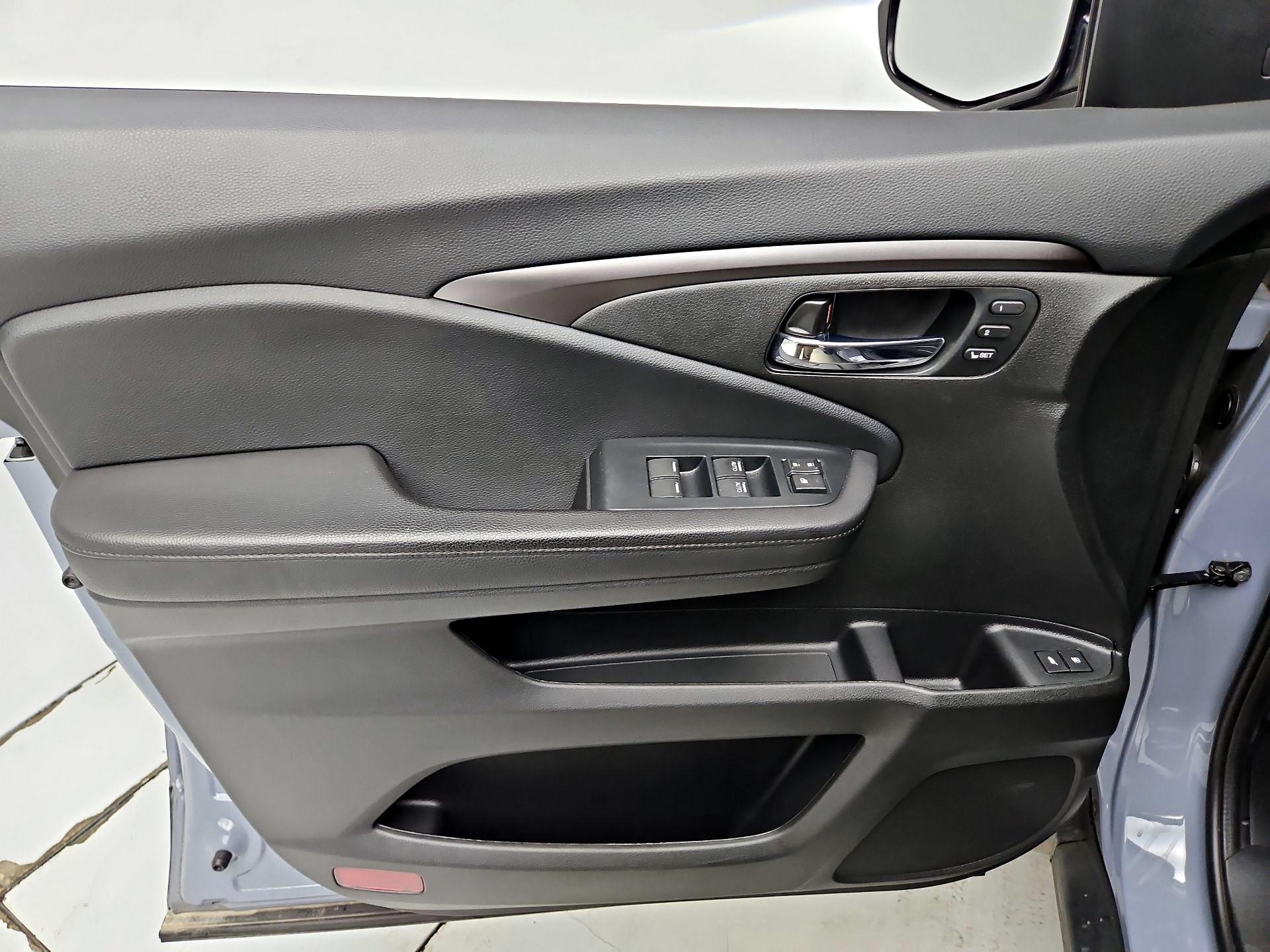 Thumbnail: 2022 Honda Pilot - 12