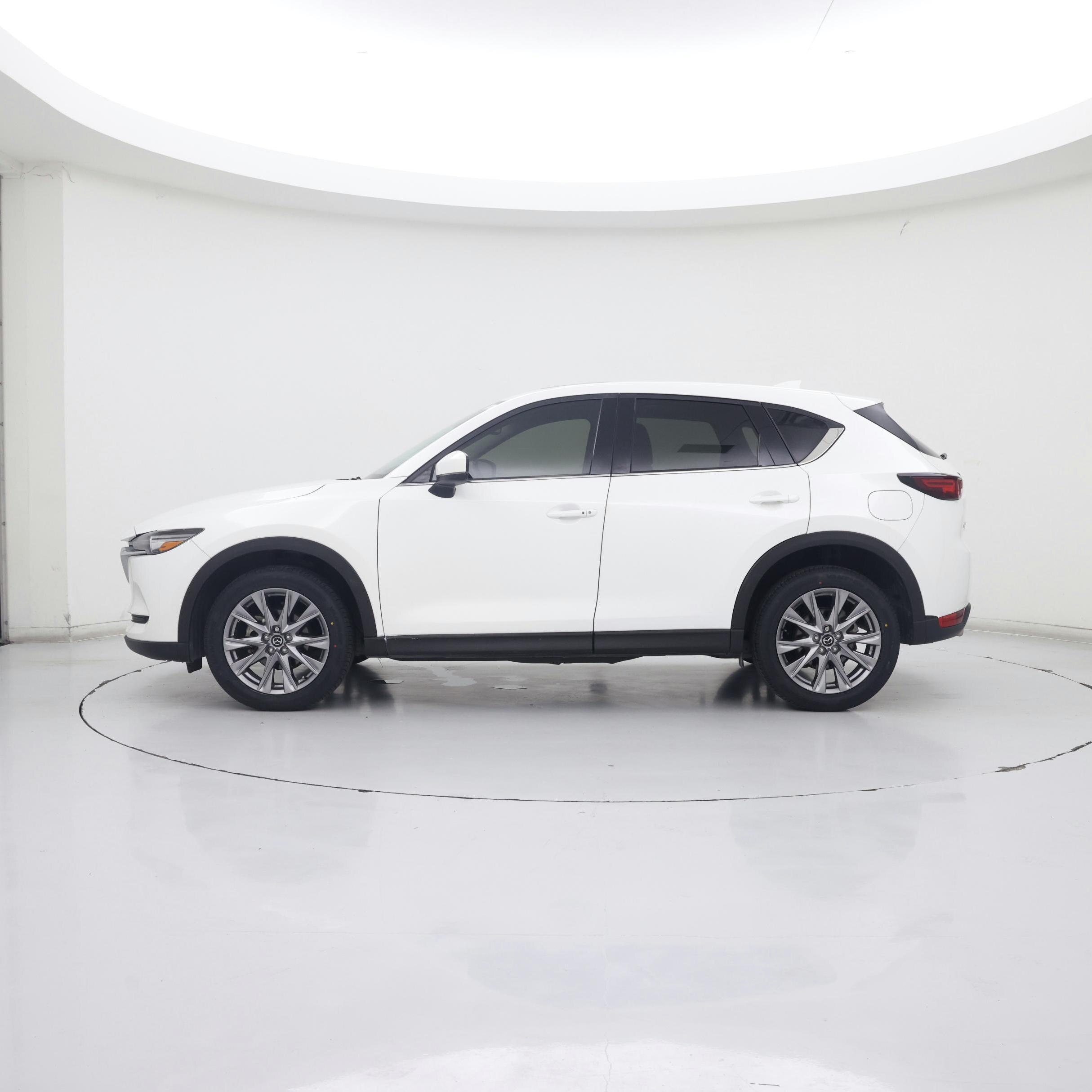 Thumbnail: 2021 Mazda CX-5 - 3