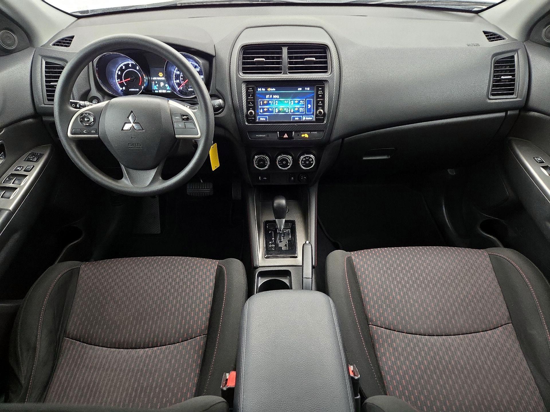 Thumbnail: 2018 Mitsubishi Outlander Sport - 9