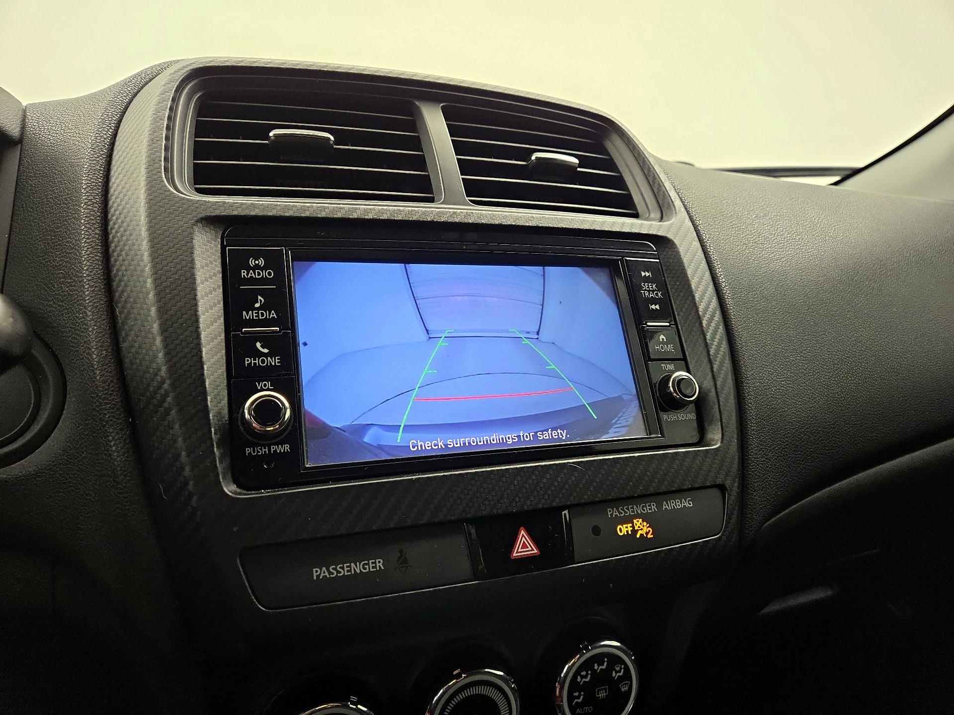 Thumbnail: 2018 Mitsubishi Outlander Sport - 14