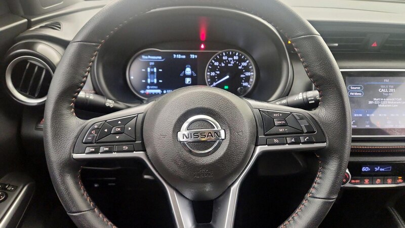 2019 Nissan Kicks SR 10