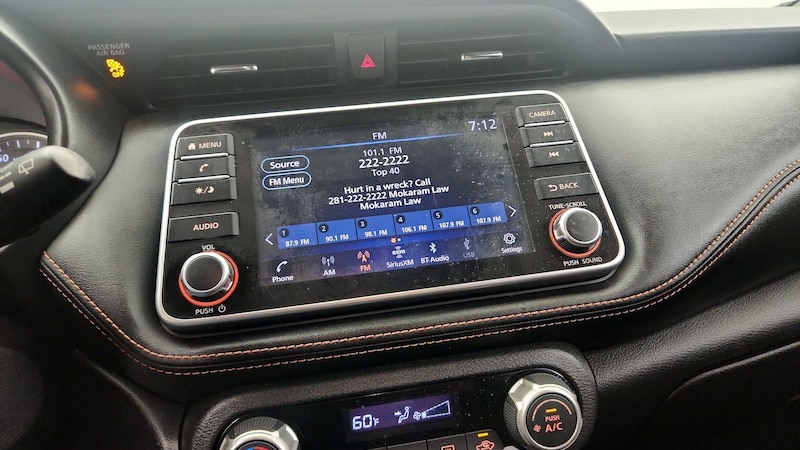 2019 Nissan Kicks SR 13