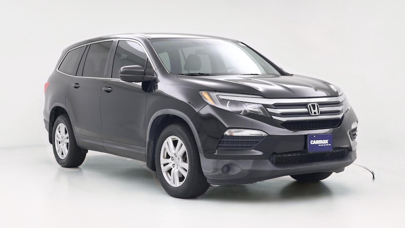 2017 Honda Pilot LX Hero Image
