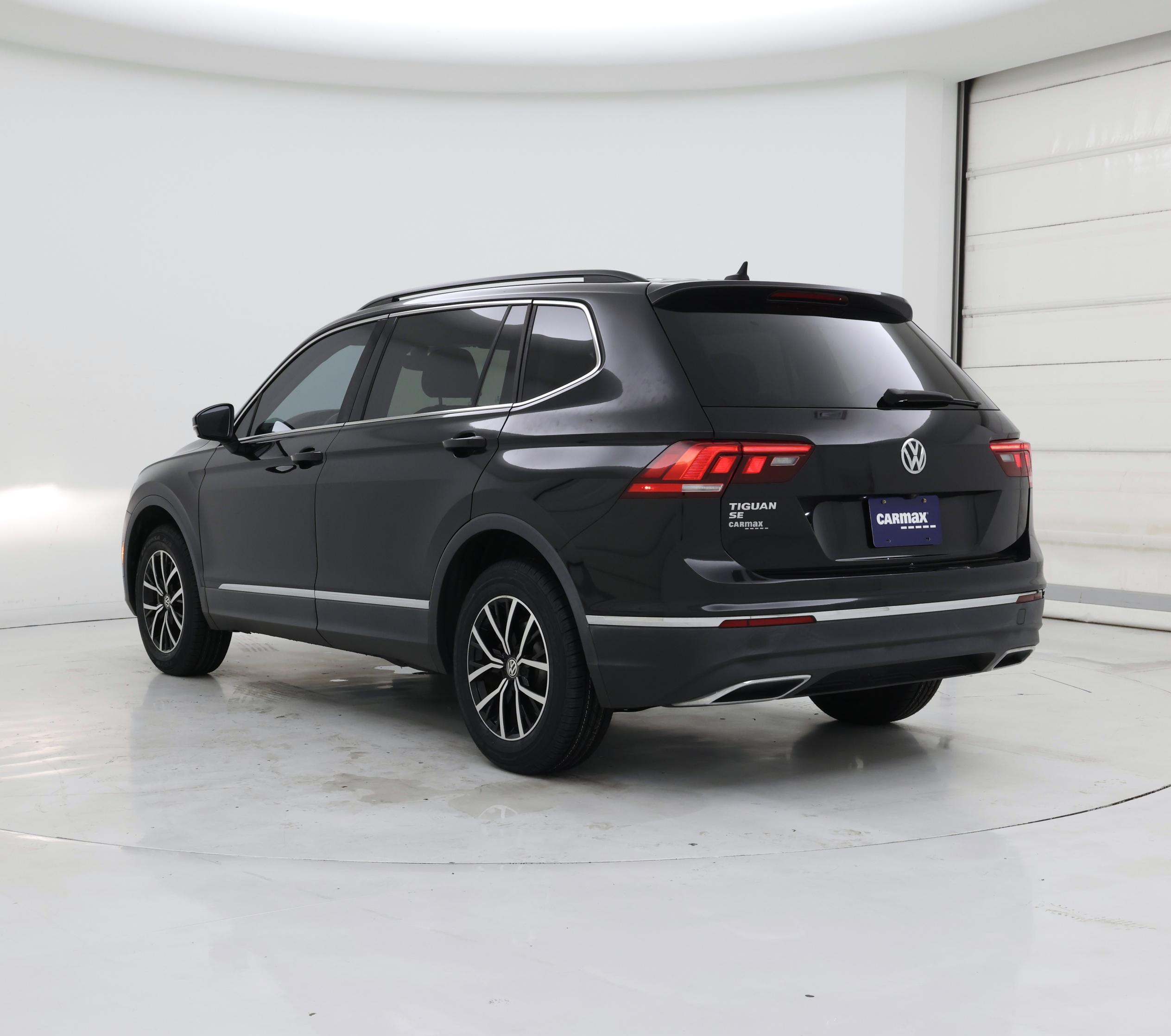 Thumbnail: 2021 Volkswagen Tiguan - 2