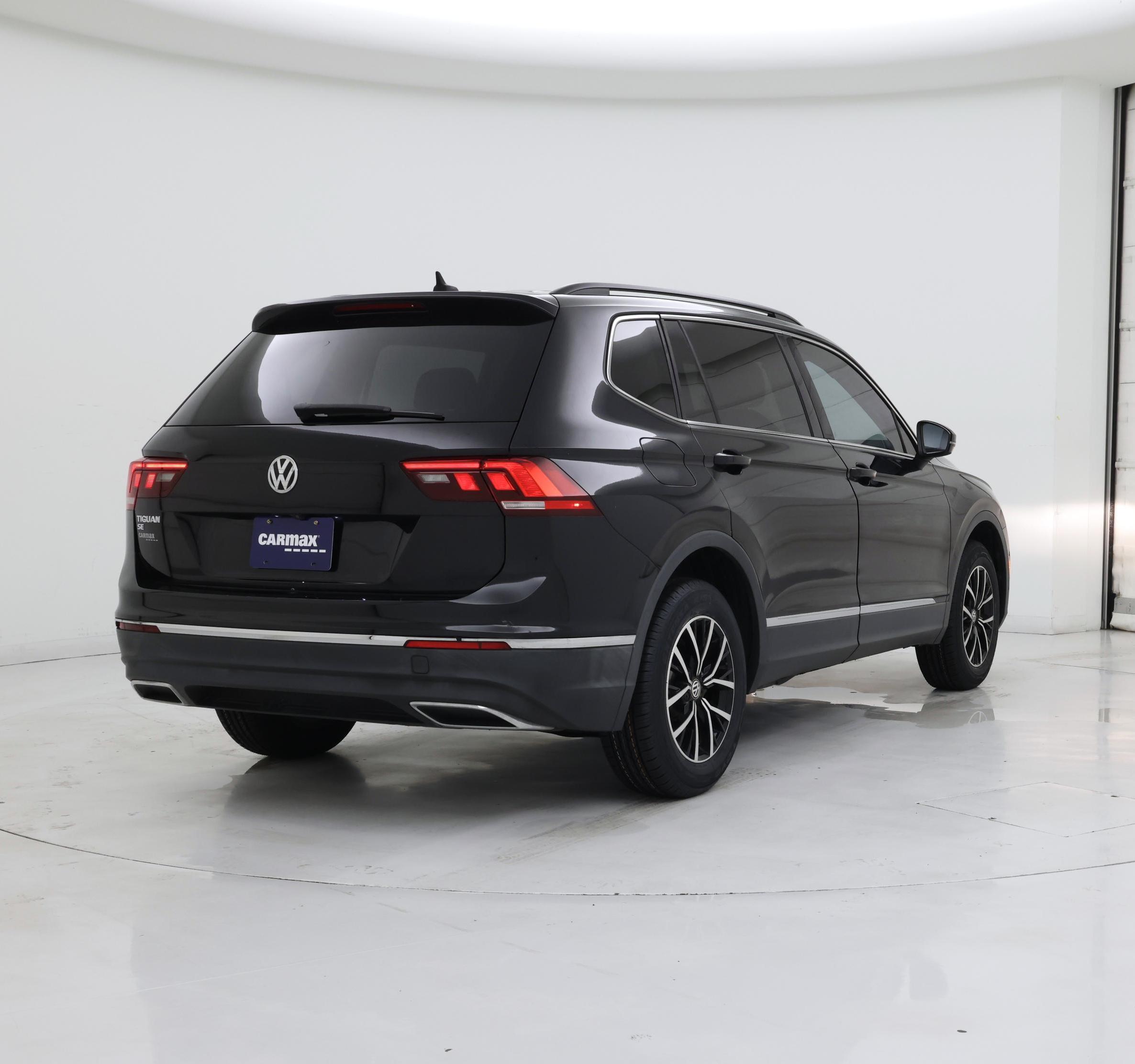 Thumbnail: 2021 Volkswagen Tiguan - 8