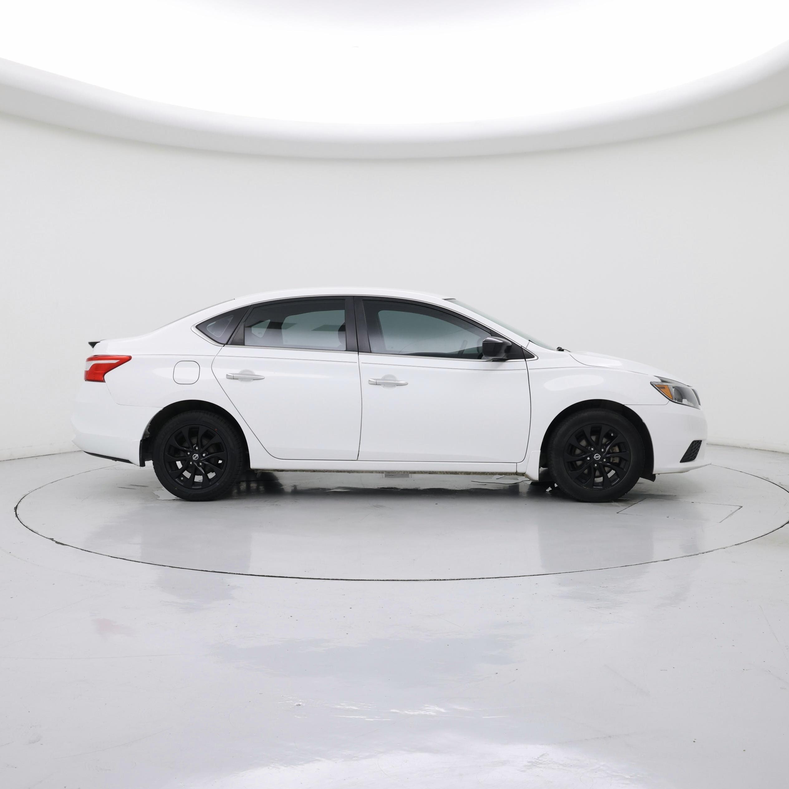 Thumbnail: 2018 Nissan Sentra - 7