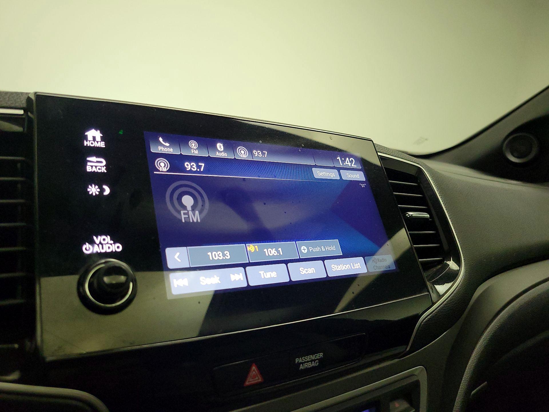 Thumbnail: 2019 Honda Passport - 14