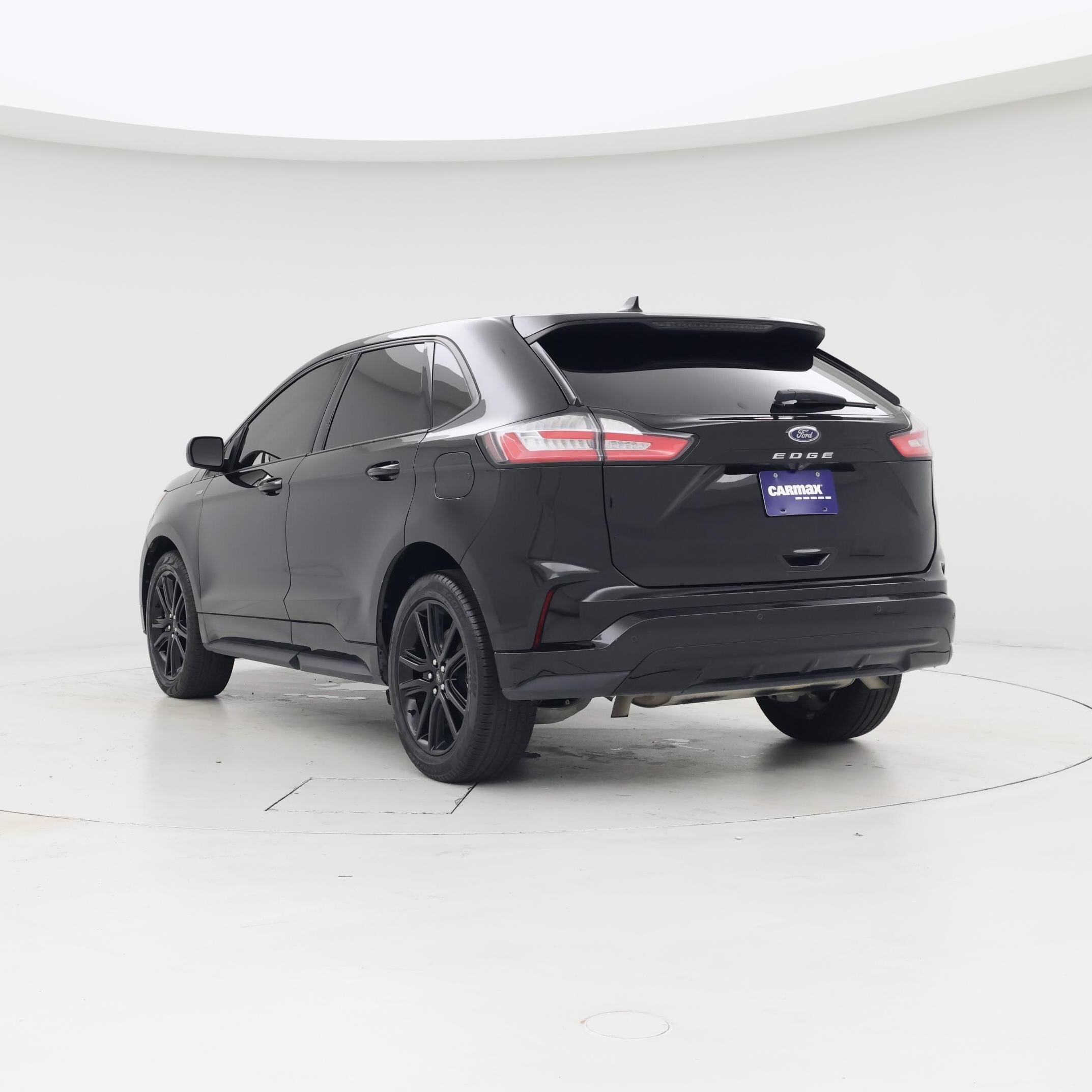 Thumbnail: 2023 Ford Edge - 2