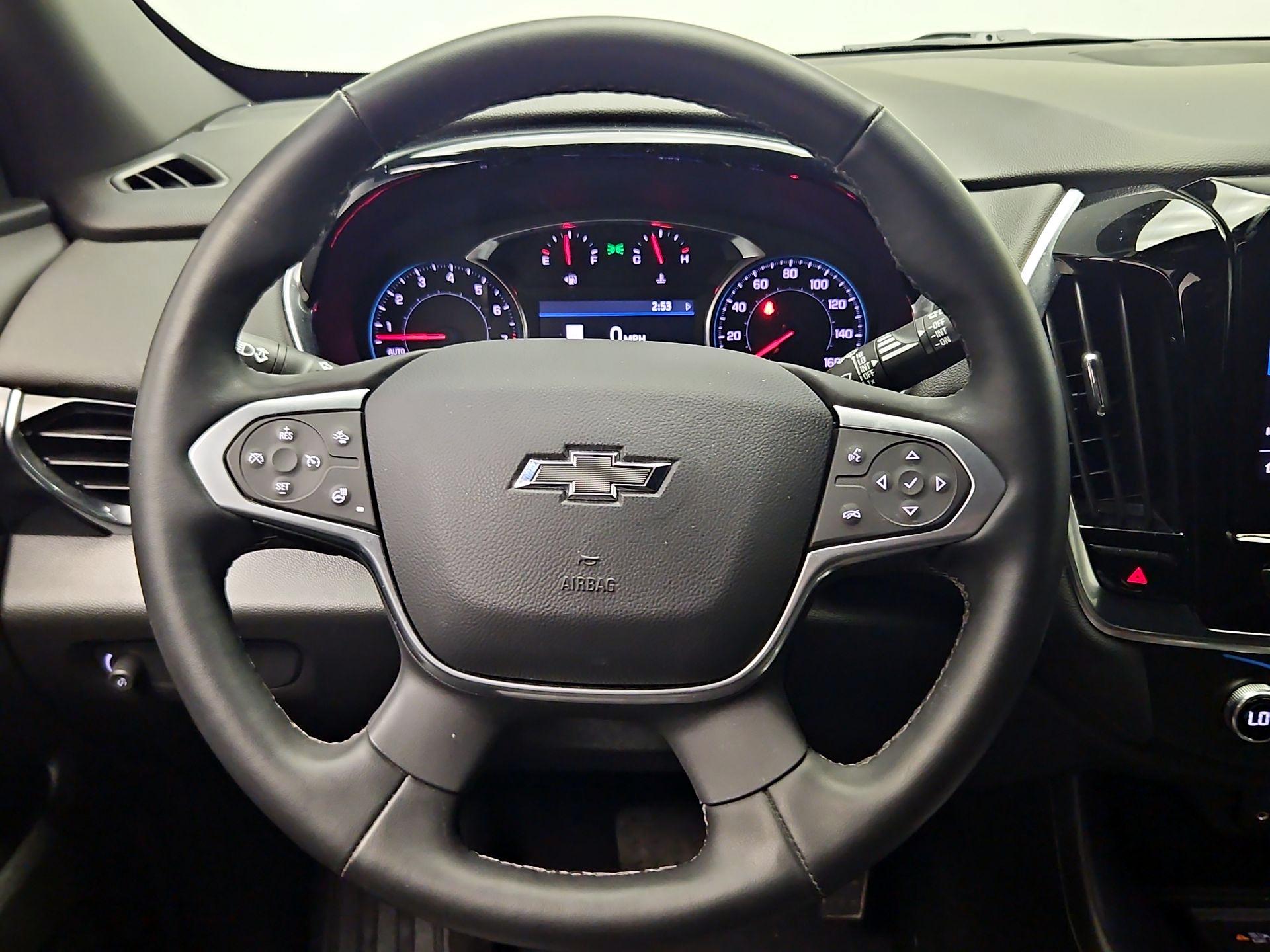 Thumbnail: 2023 Chevrolet Traverse - 10