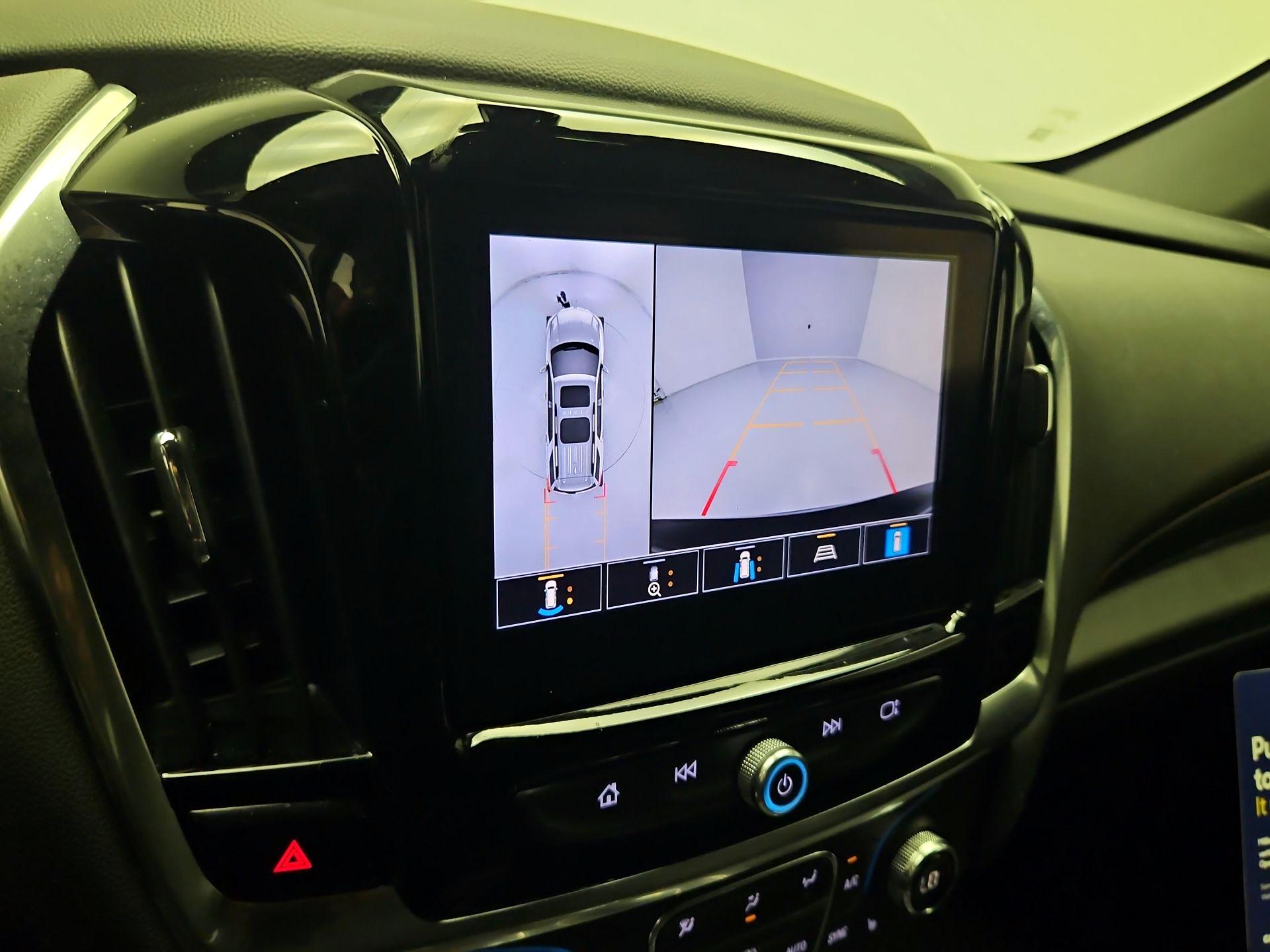Thumbnail: 2023 Chevrolet Traverse - 15